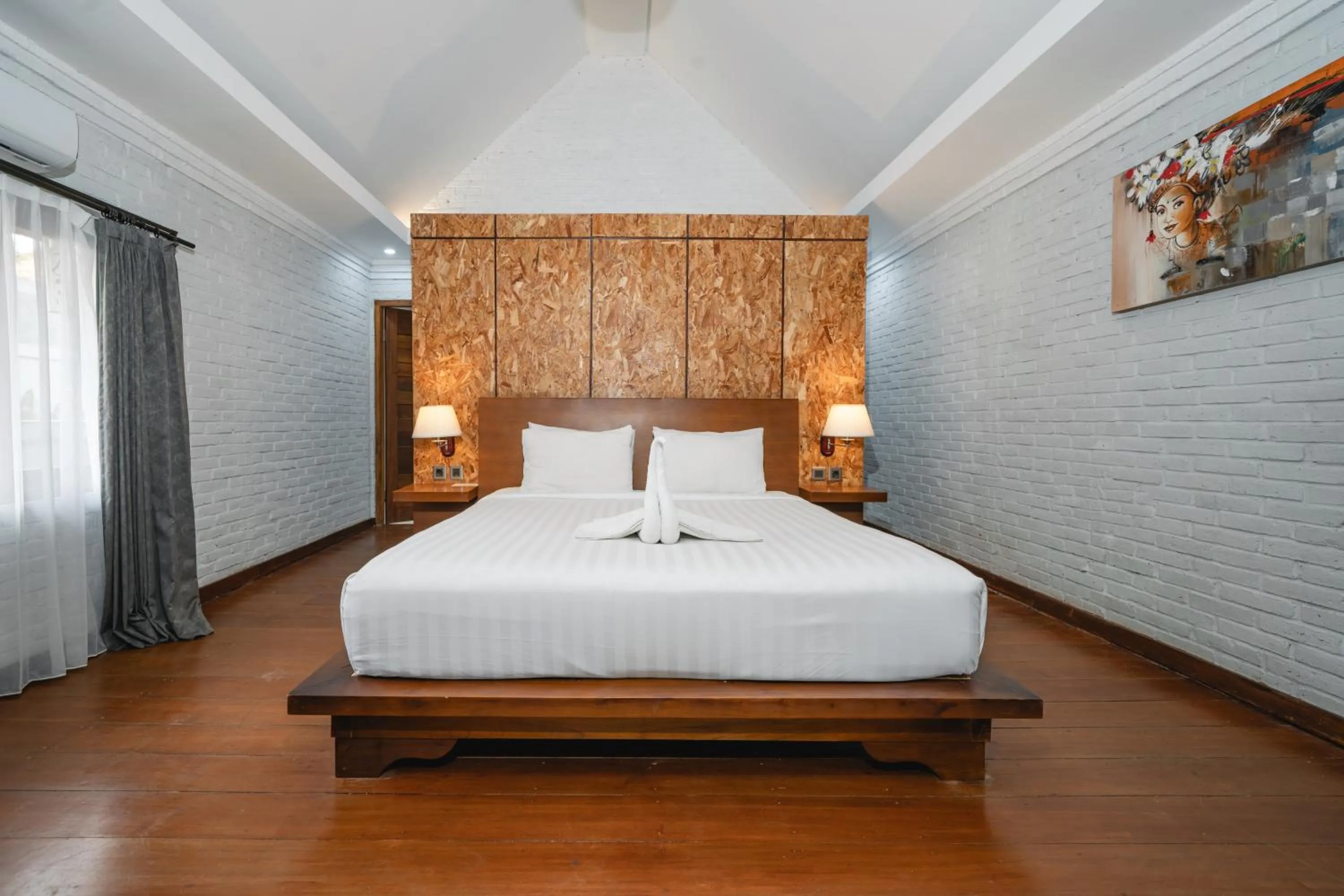 Bed in Uma Mani Villa Jimbaran