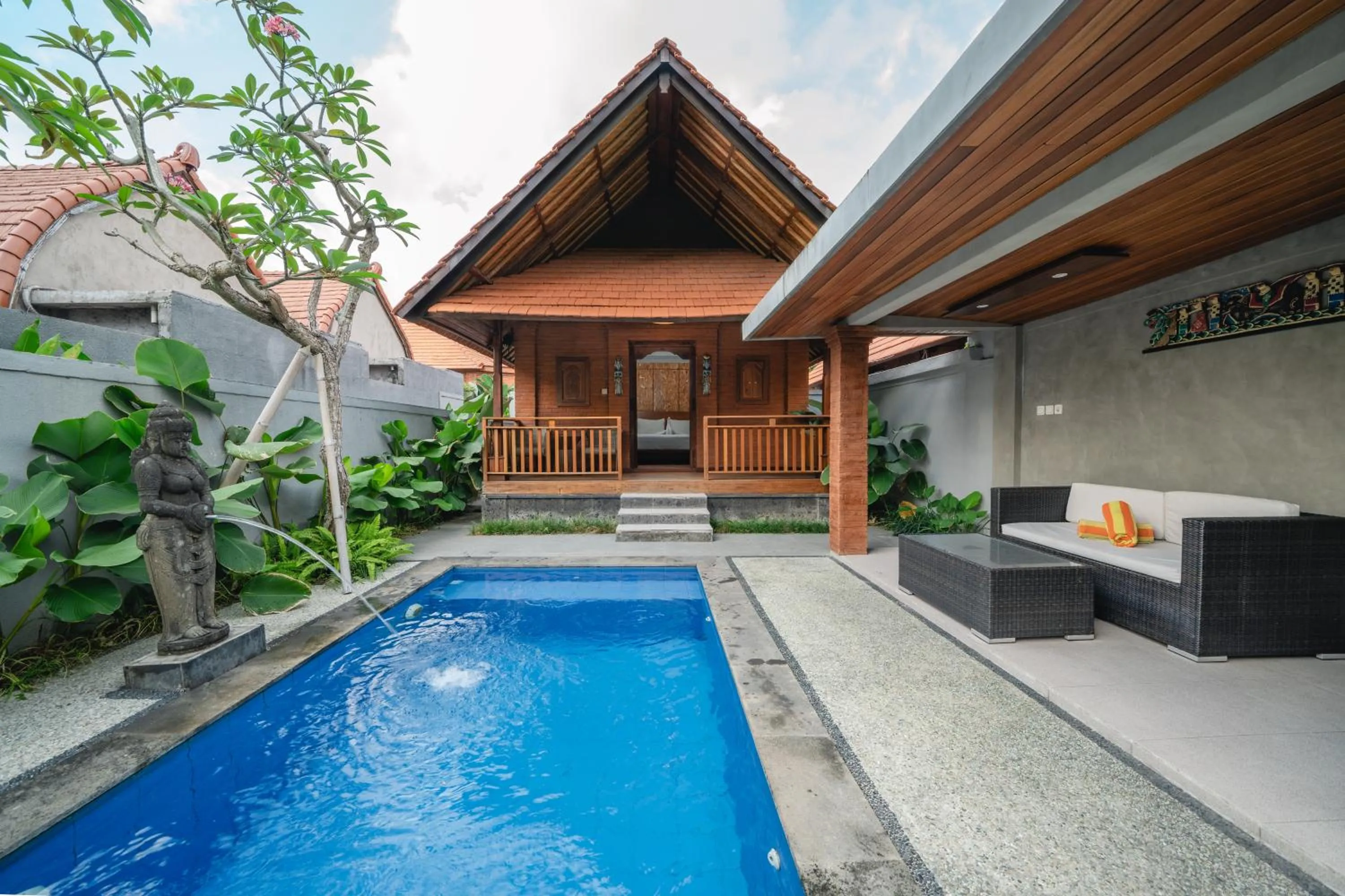 Property building in Uma Mani Villa Jimbaran