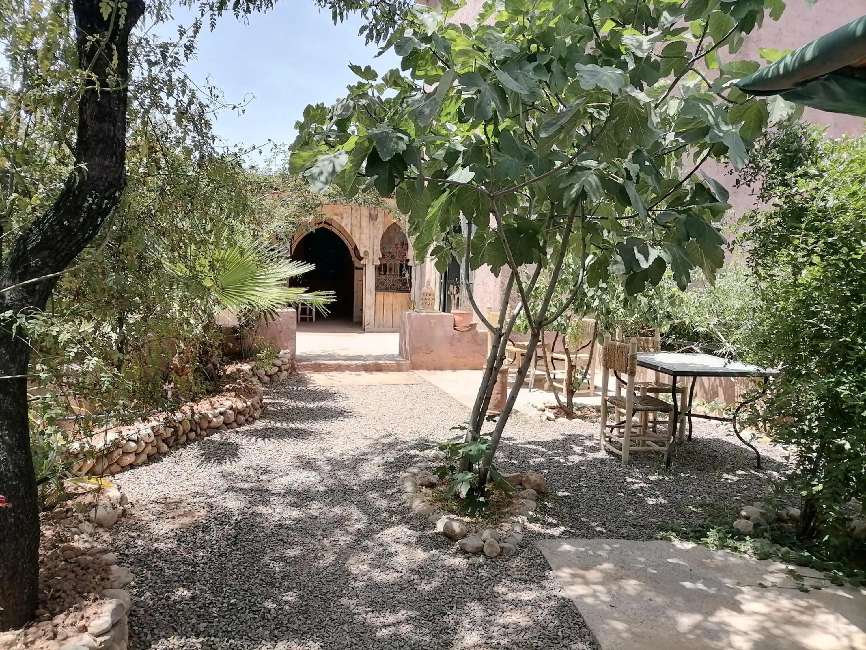 Garden in Chambre d'hôtes aya