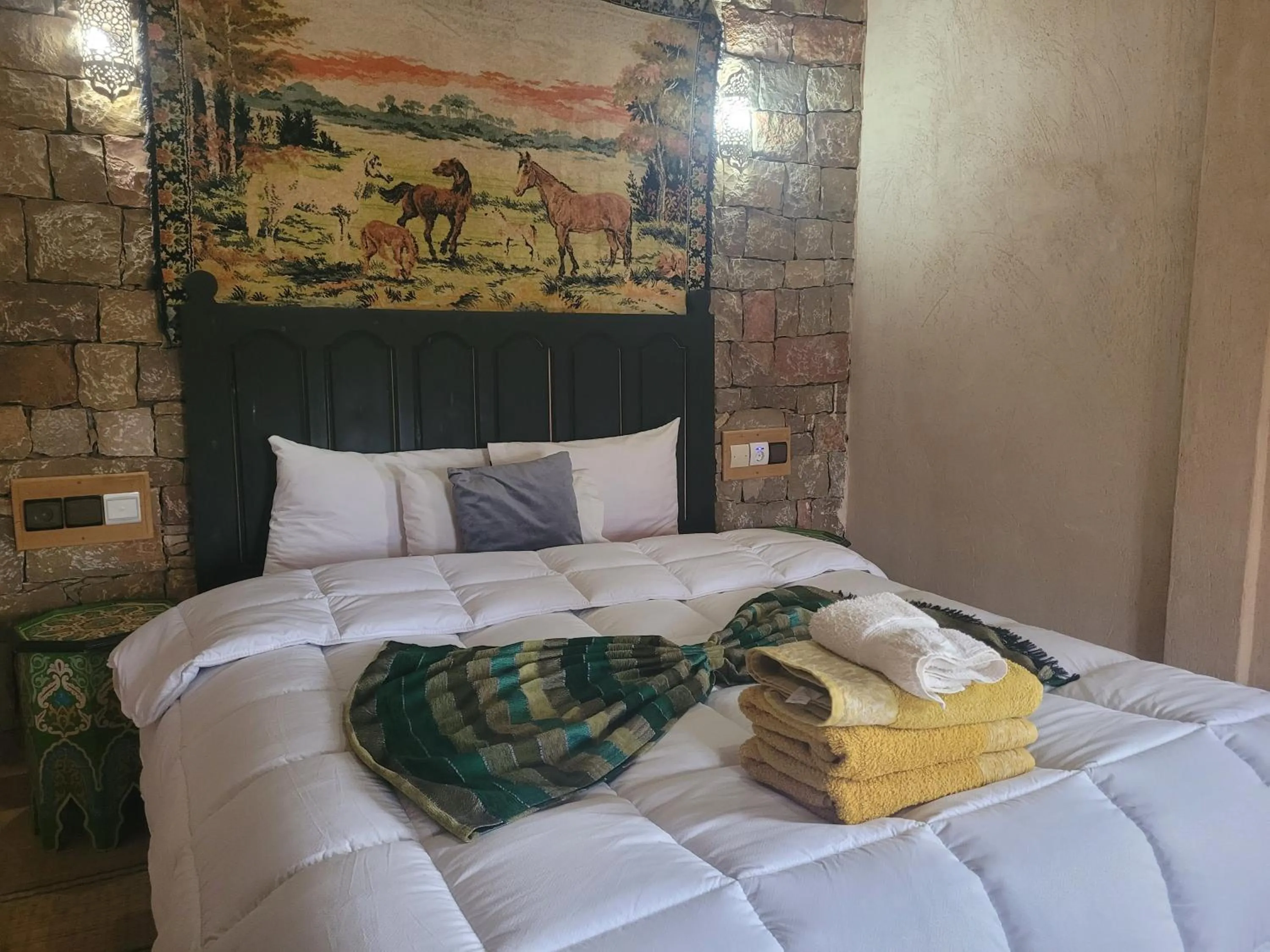 Bedroom, Bed in Chambre d'hôtes aya