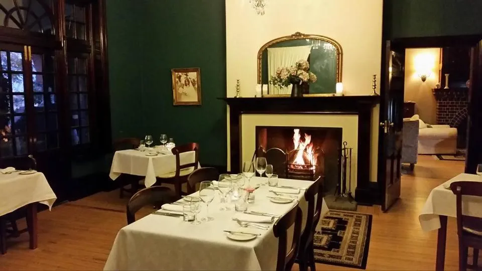 Restaurant/places to eat in Petersons Armidale Winery and Guesthouse