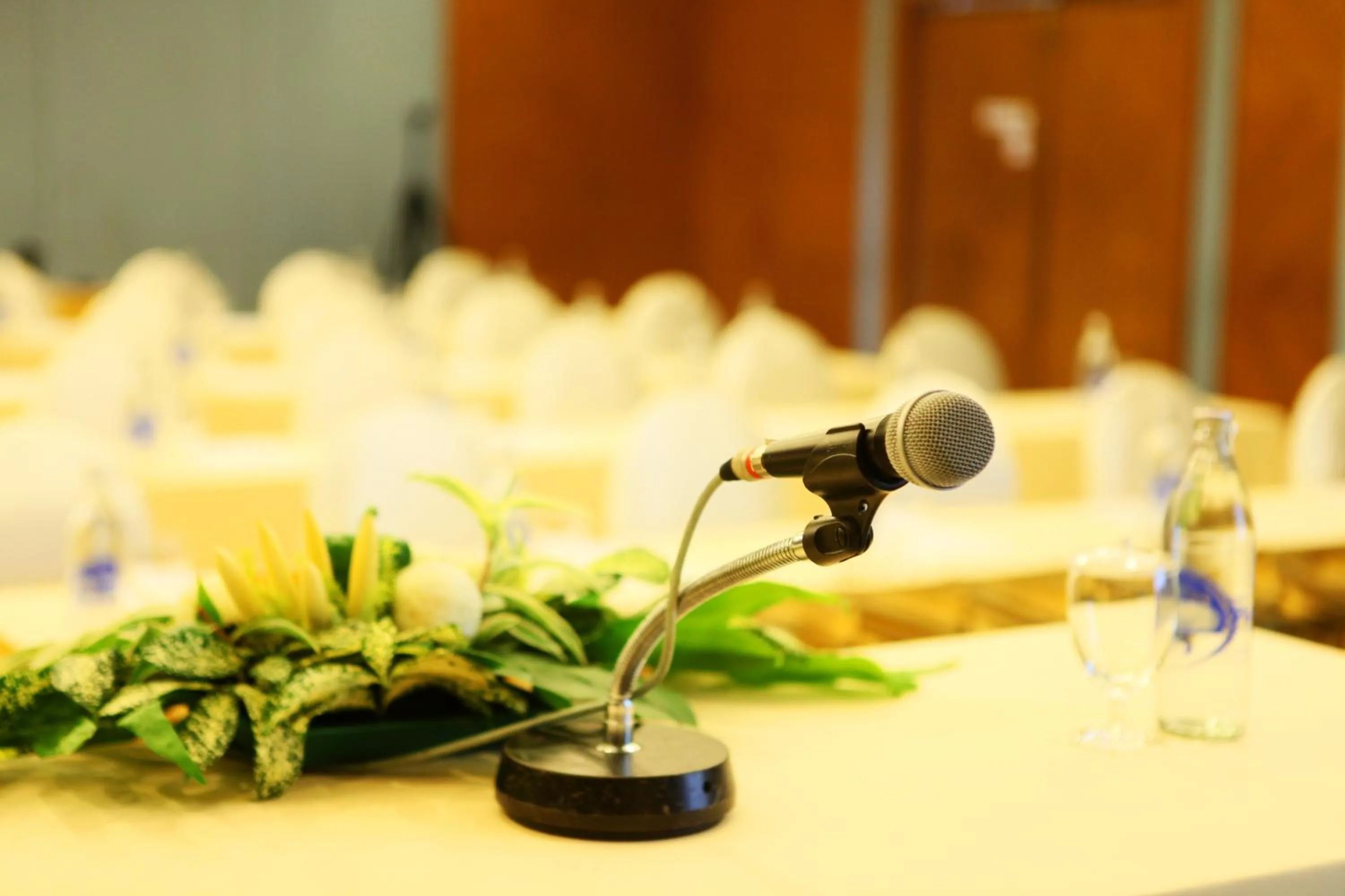 Meeting/conference room in Thumrin Thana Hotel