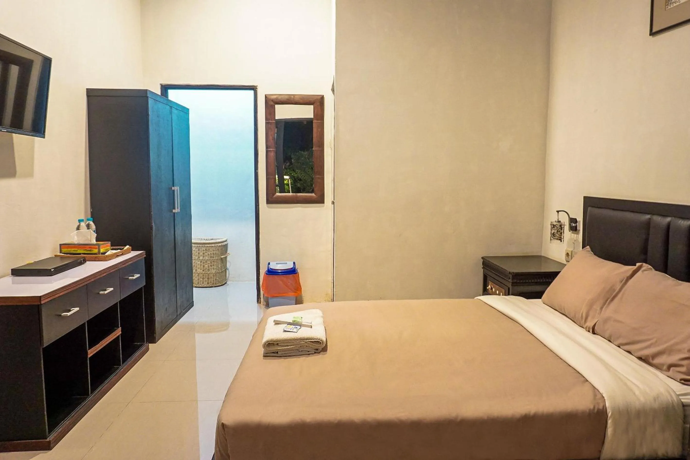 Bed in Wisma Pulau Merah