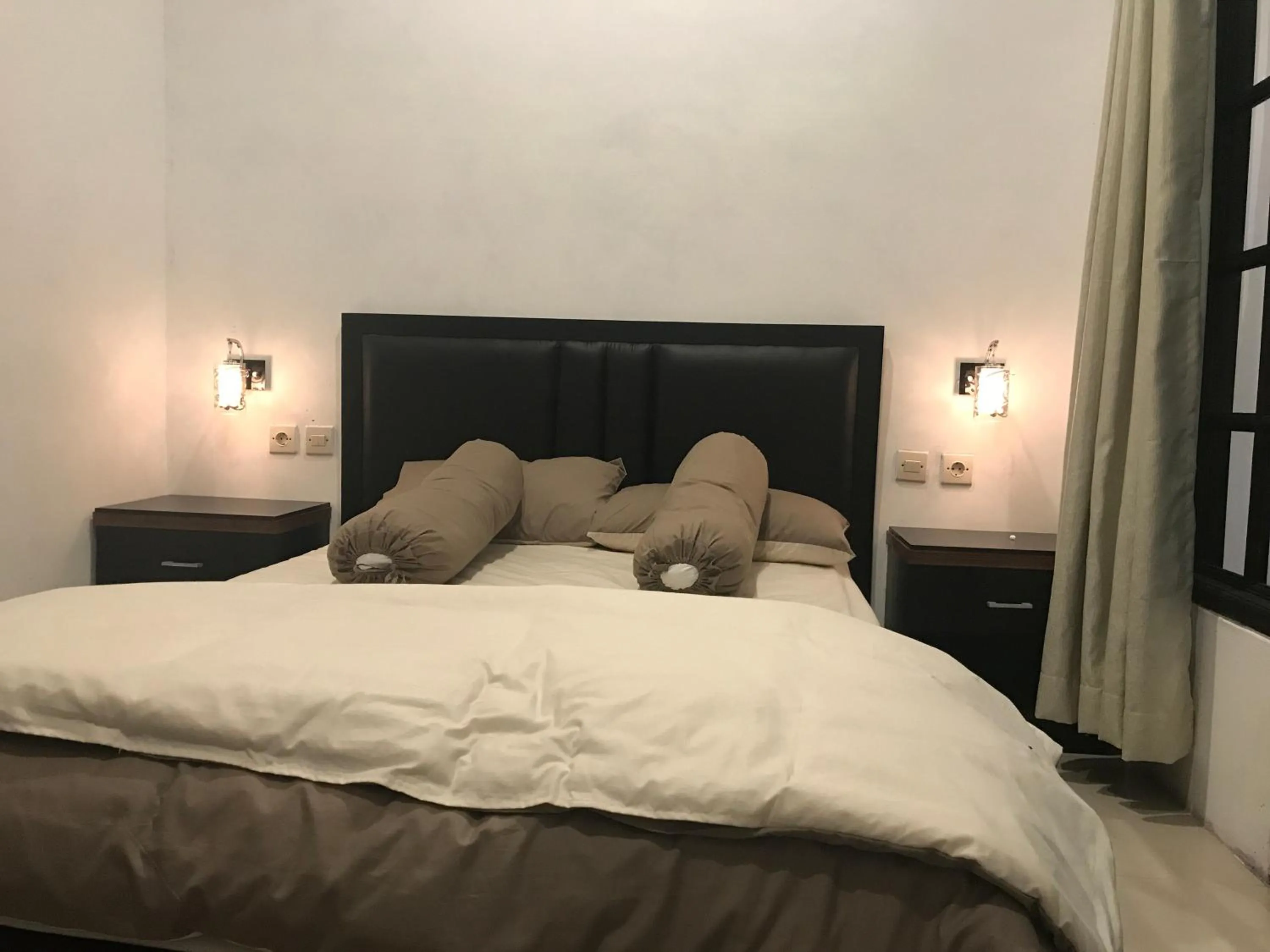 Bedroom, Bed in Wisma Pulau Merah