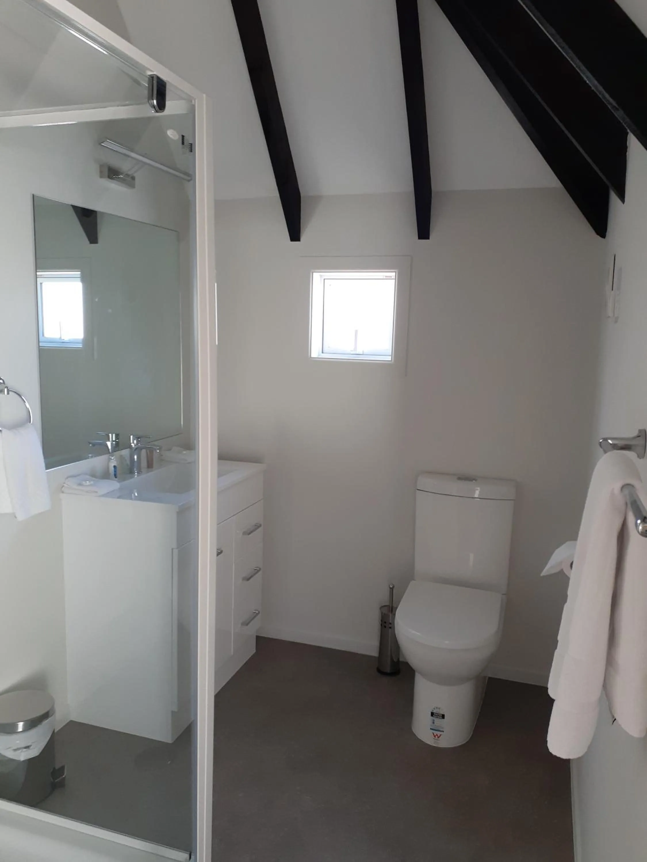 Bathroom in Featherston Motels And Camping