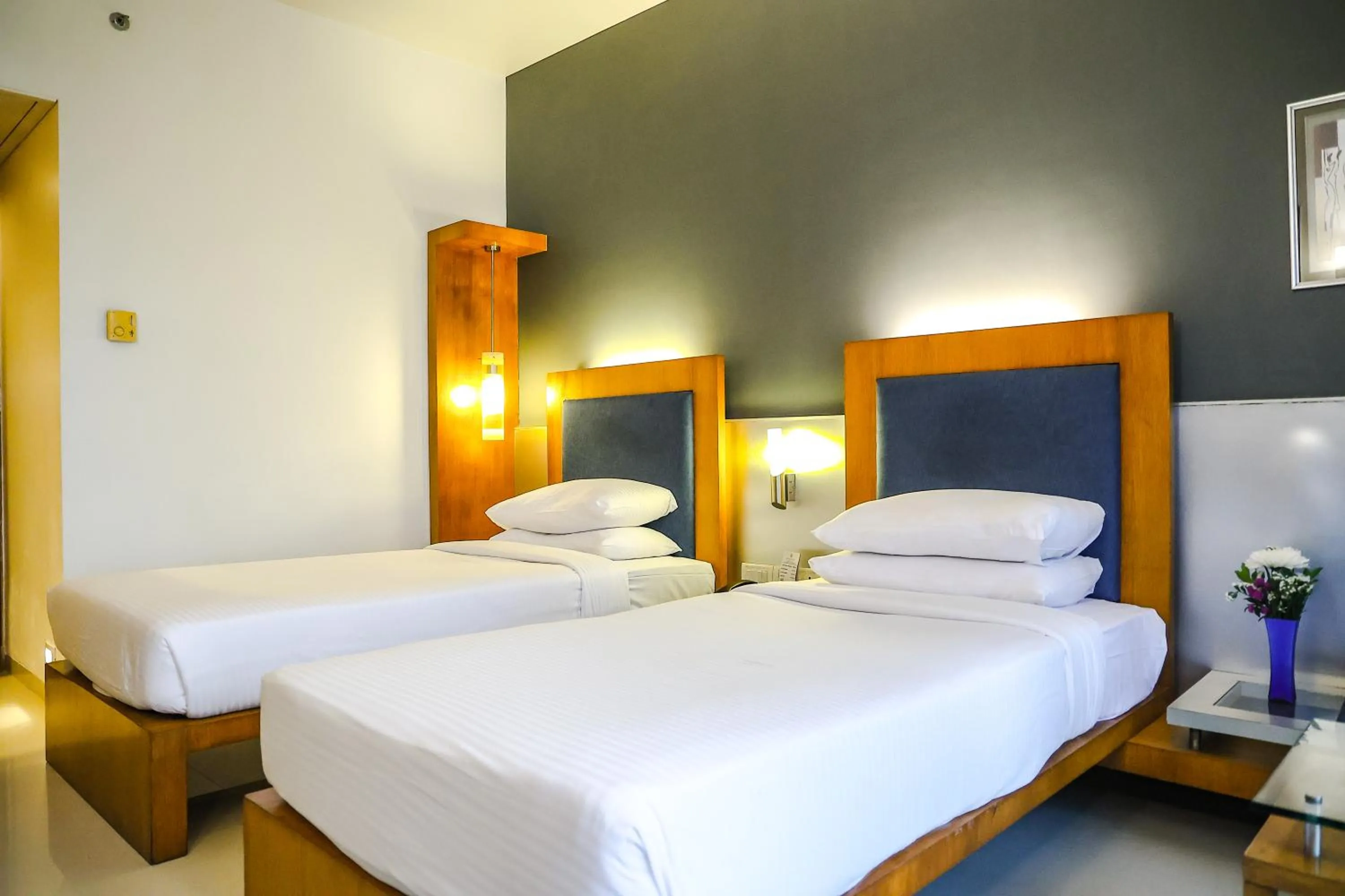 Bed in Krishna Palace Hotel