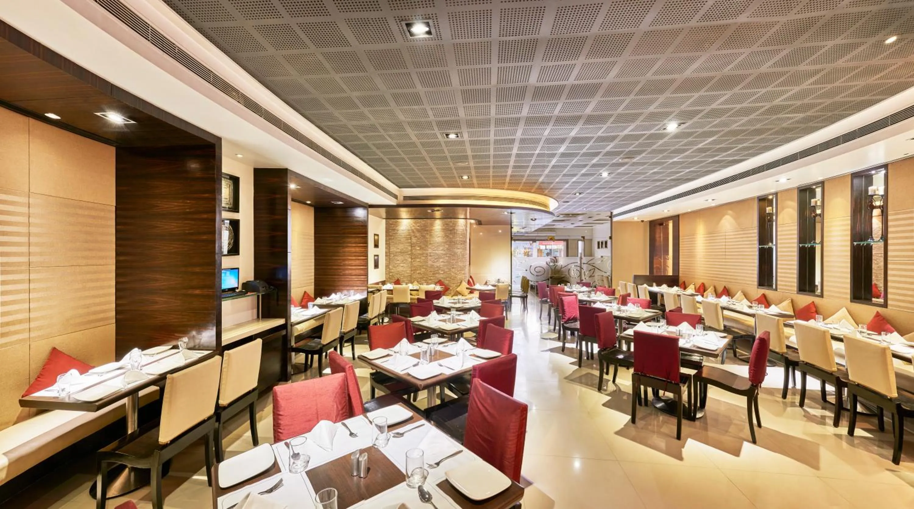 Krishna Palace Hotel