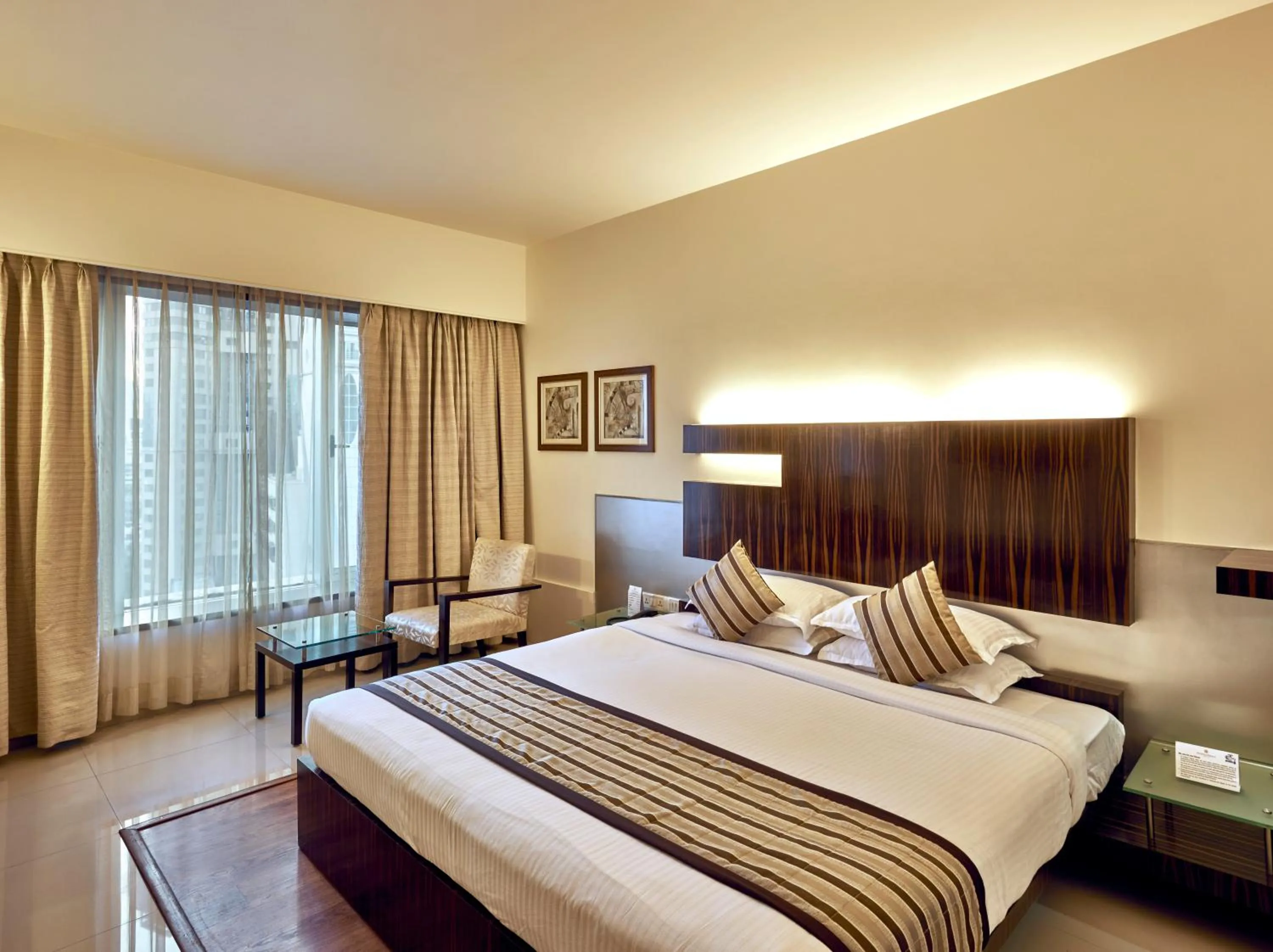 Bed in Krishna Palace Hotel