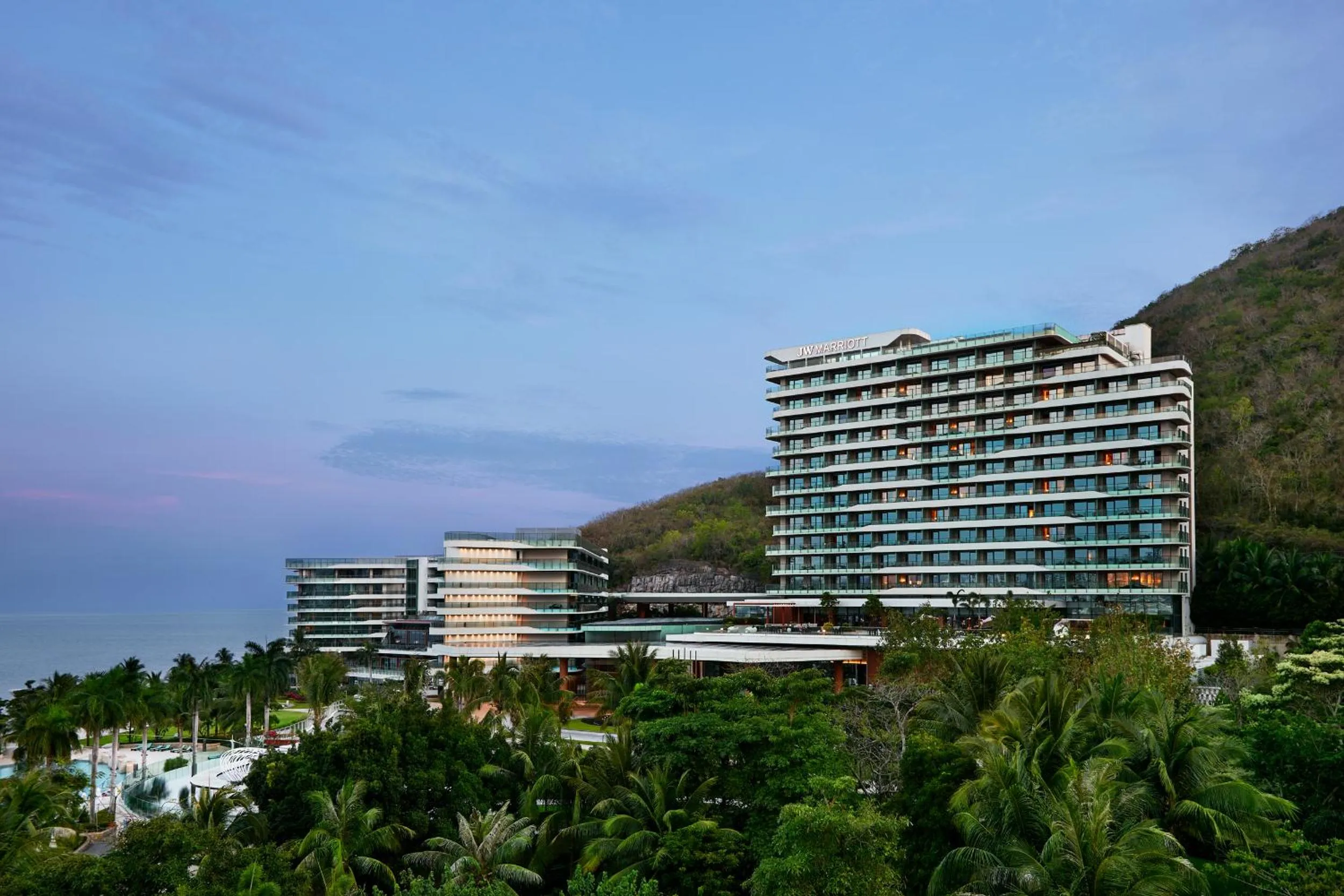 Property building in JW Marriott Hotel Sanya Dadonghai Bay