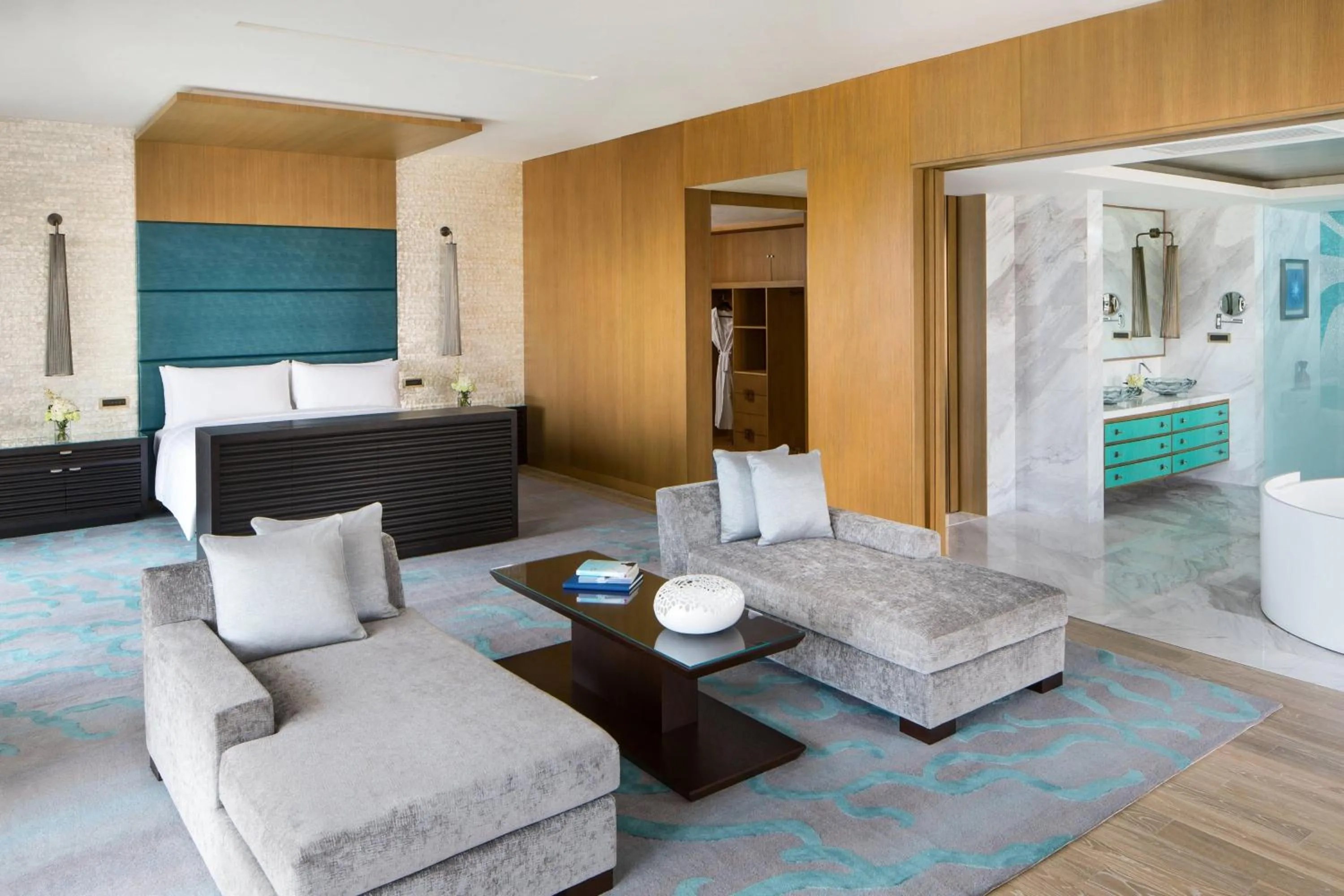 Photo of the whole room, Bed in JW Marriott Hotel Sanya Dadonghai Bay