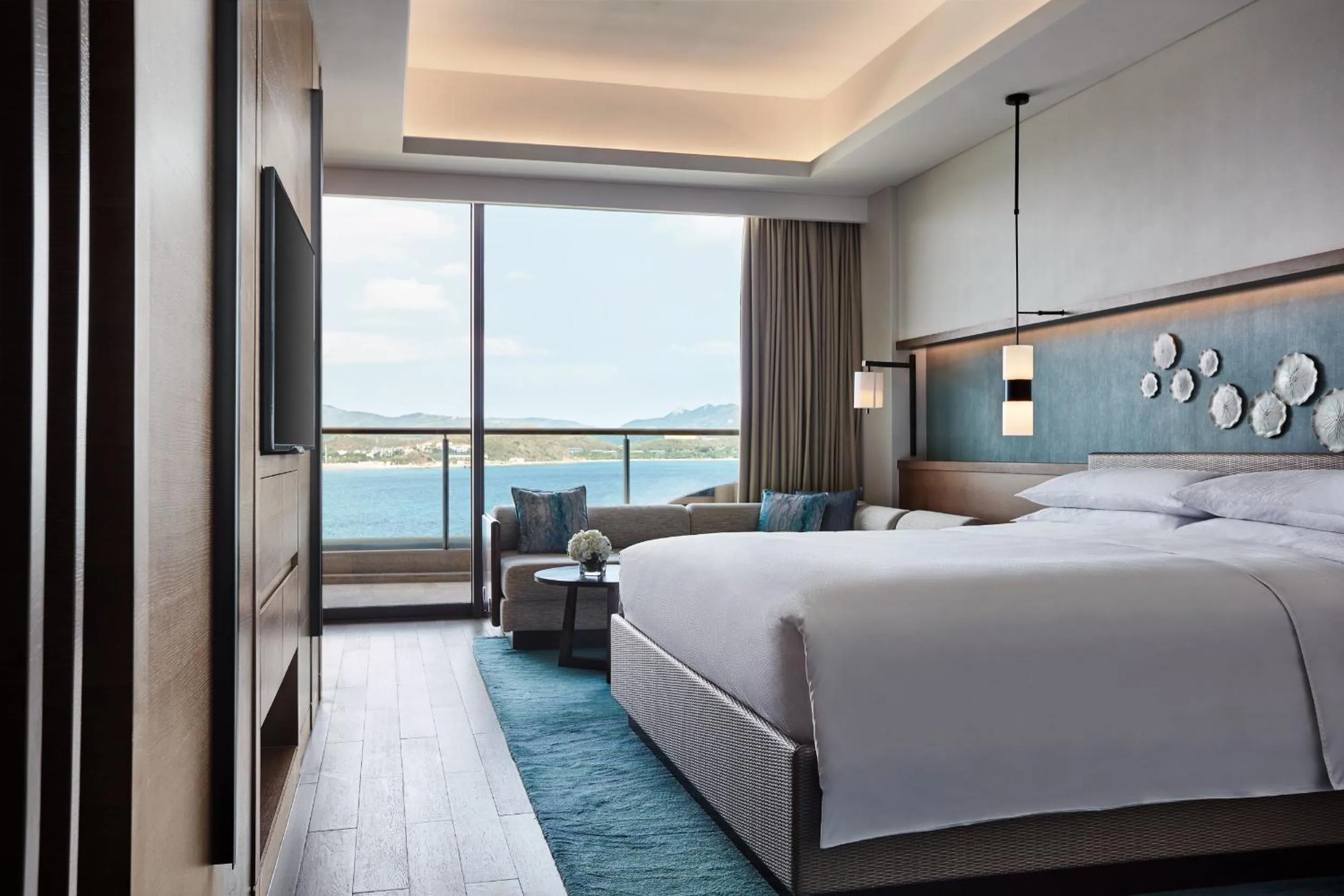 Sea view, Bed in JW Marriott Hotel Sanya Dadonghai Bay