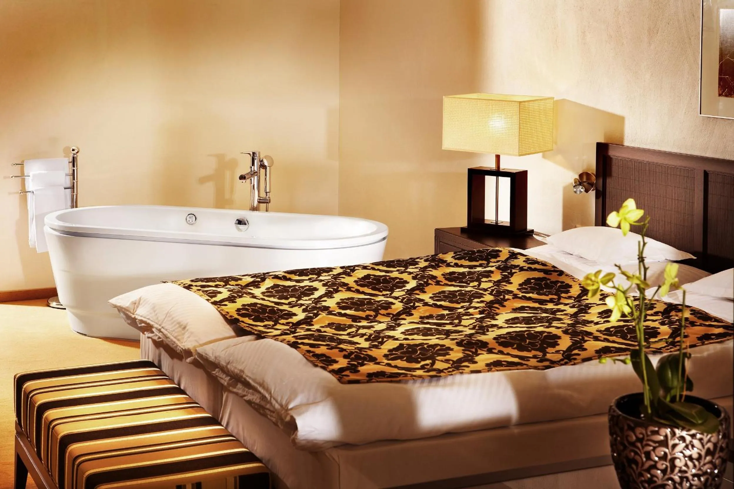 Photo of the whole room, Bed in Waldhotel Doldenhorn