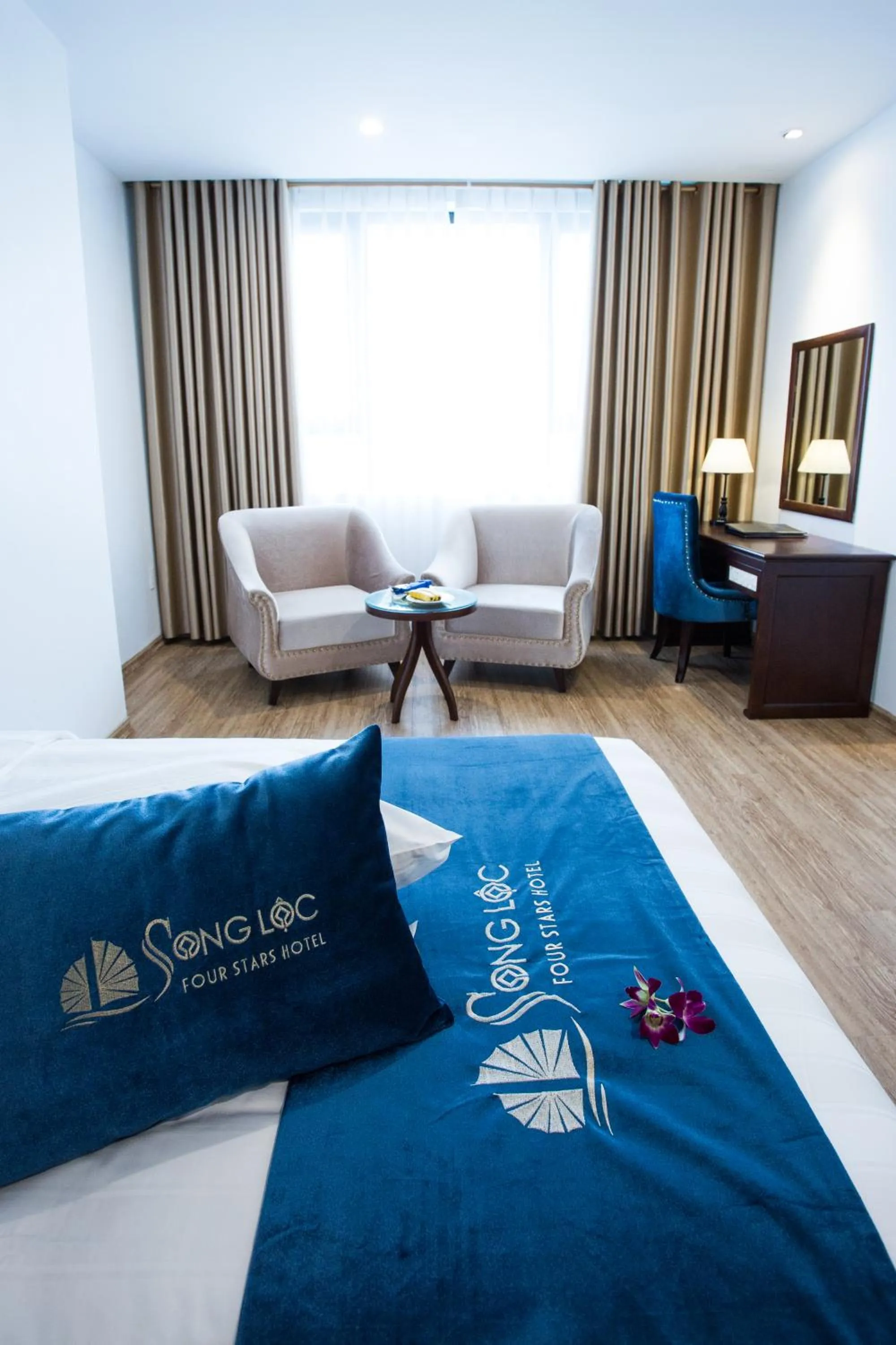 Bedroom, Bed in Song Loc Luxury Hotel