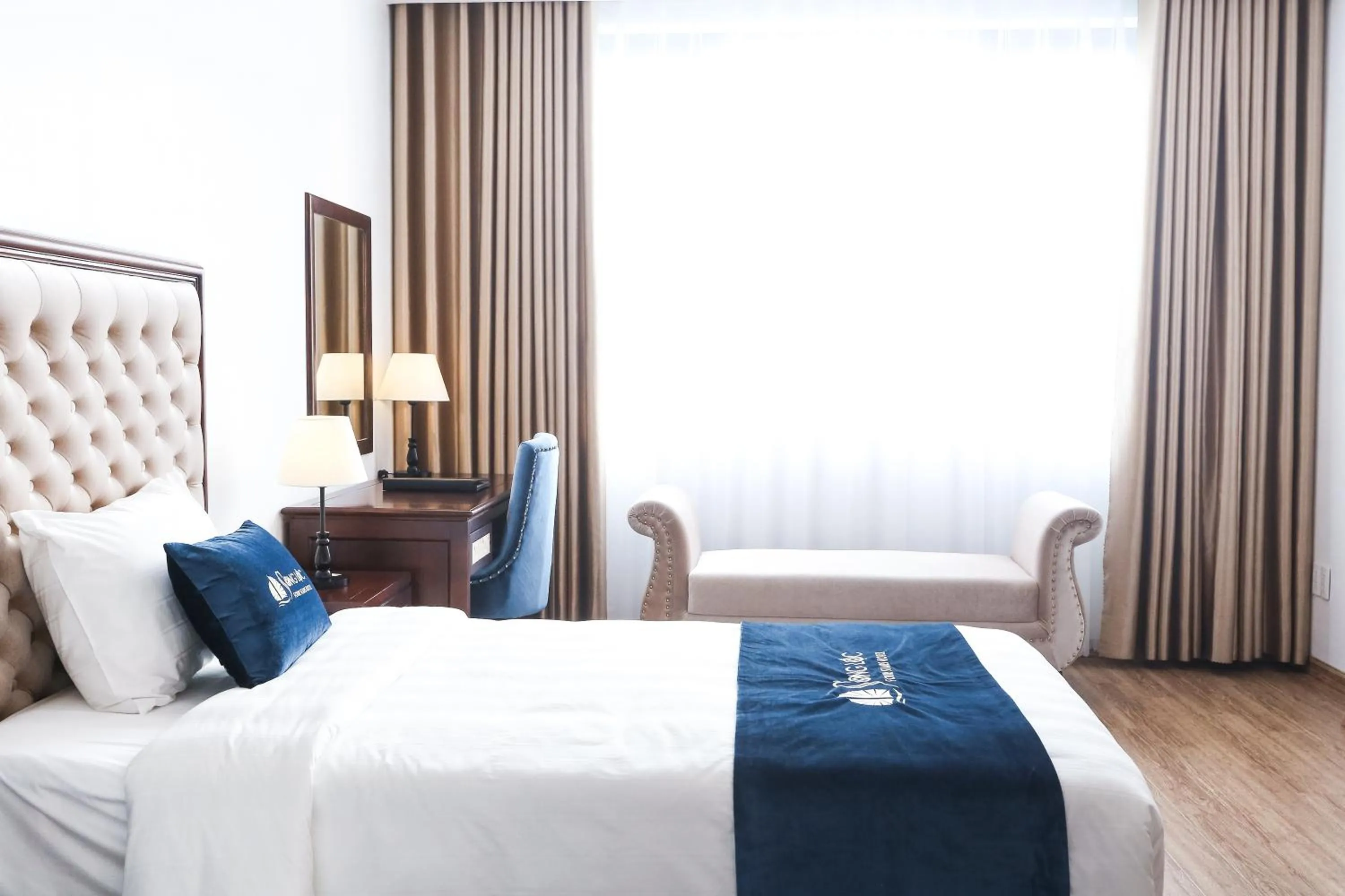 Bedroom, Bed in Song Loc Luxury Hotel