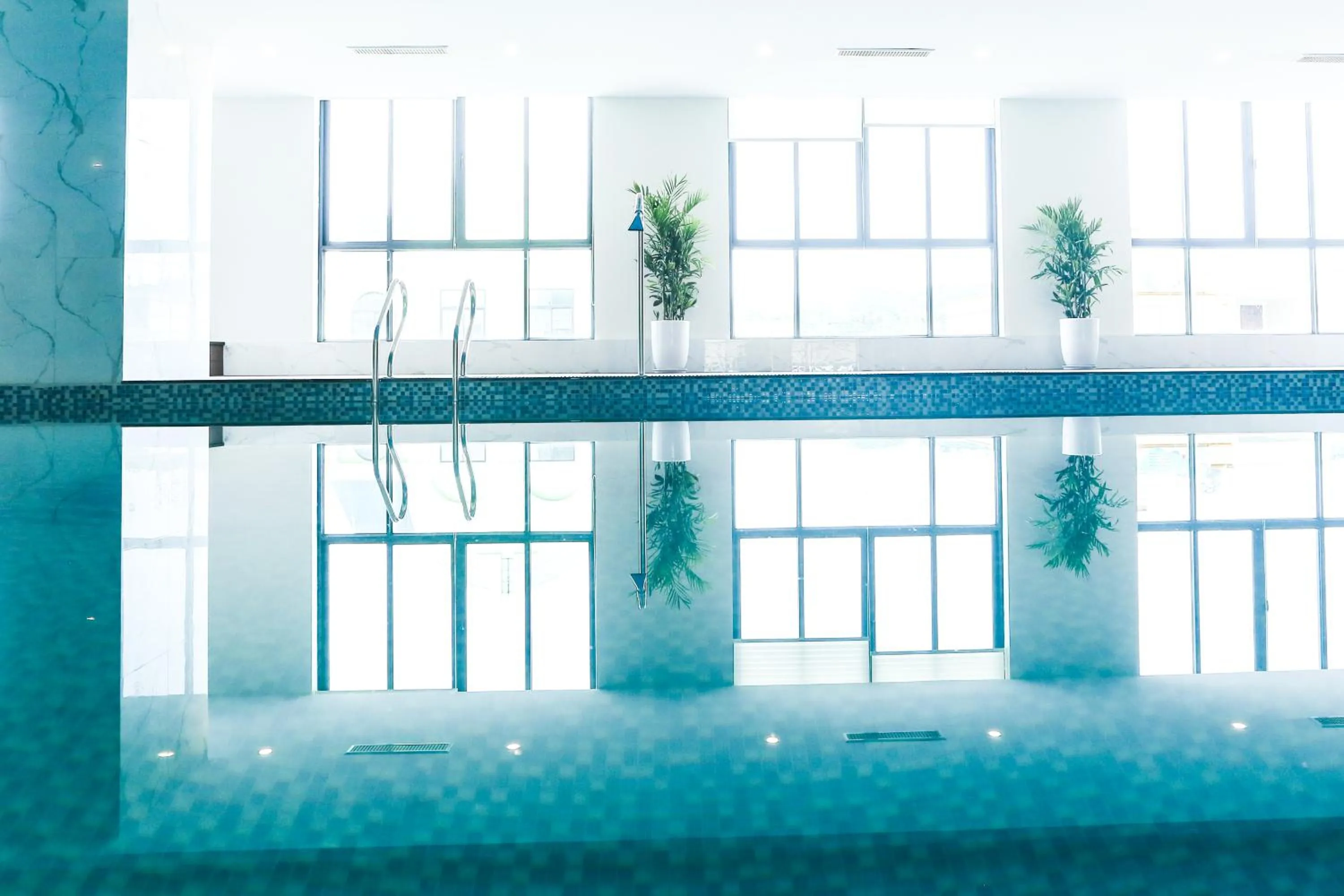 Swimming pool in Song Loc Luxury Hotel