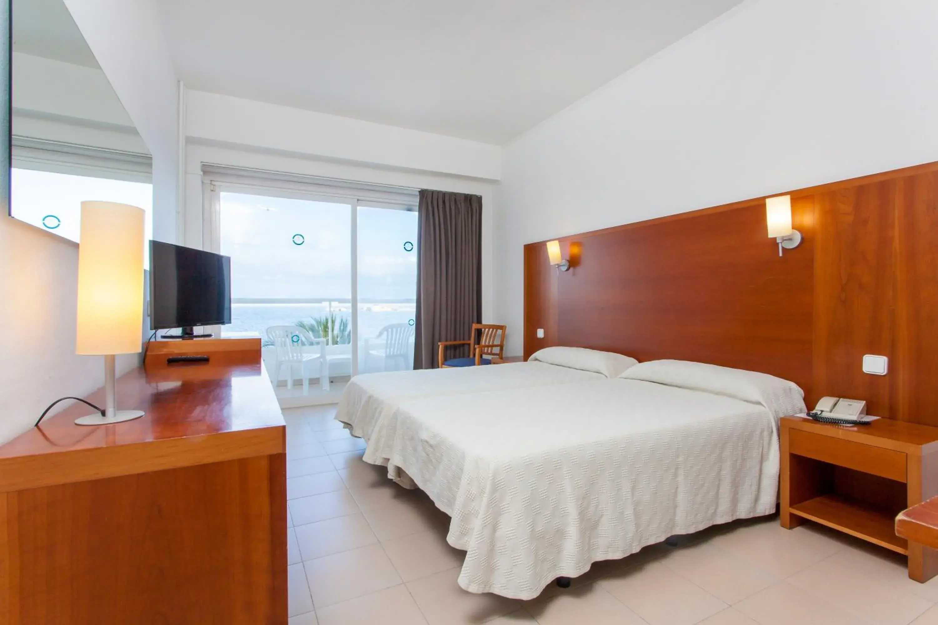 Superior Twin Room with Sea View in Hotel Ibiza Playa Superior Twin Room with Sea View in Hotel Ibiza Playa