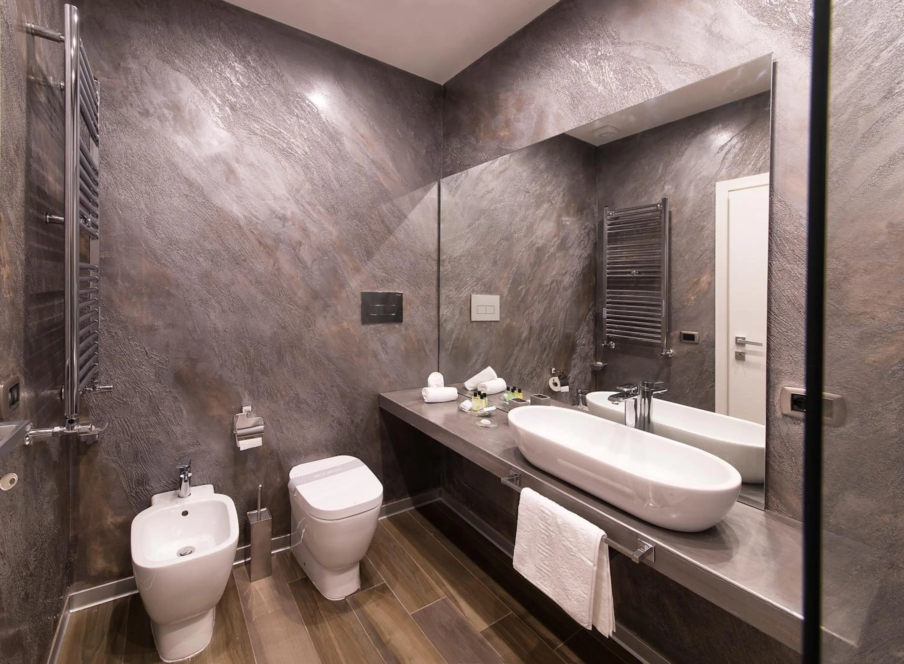 Shower in Dante Maison de Charme