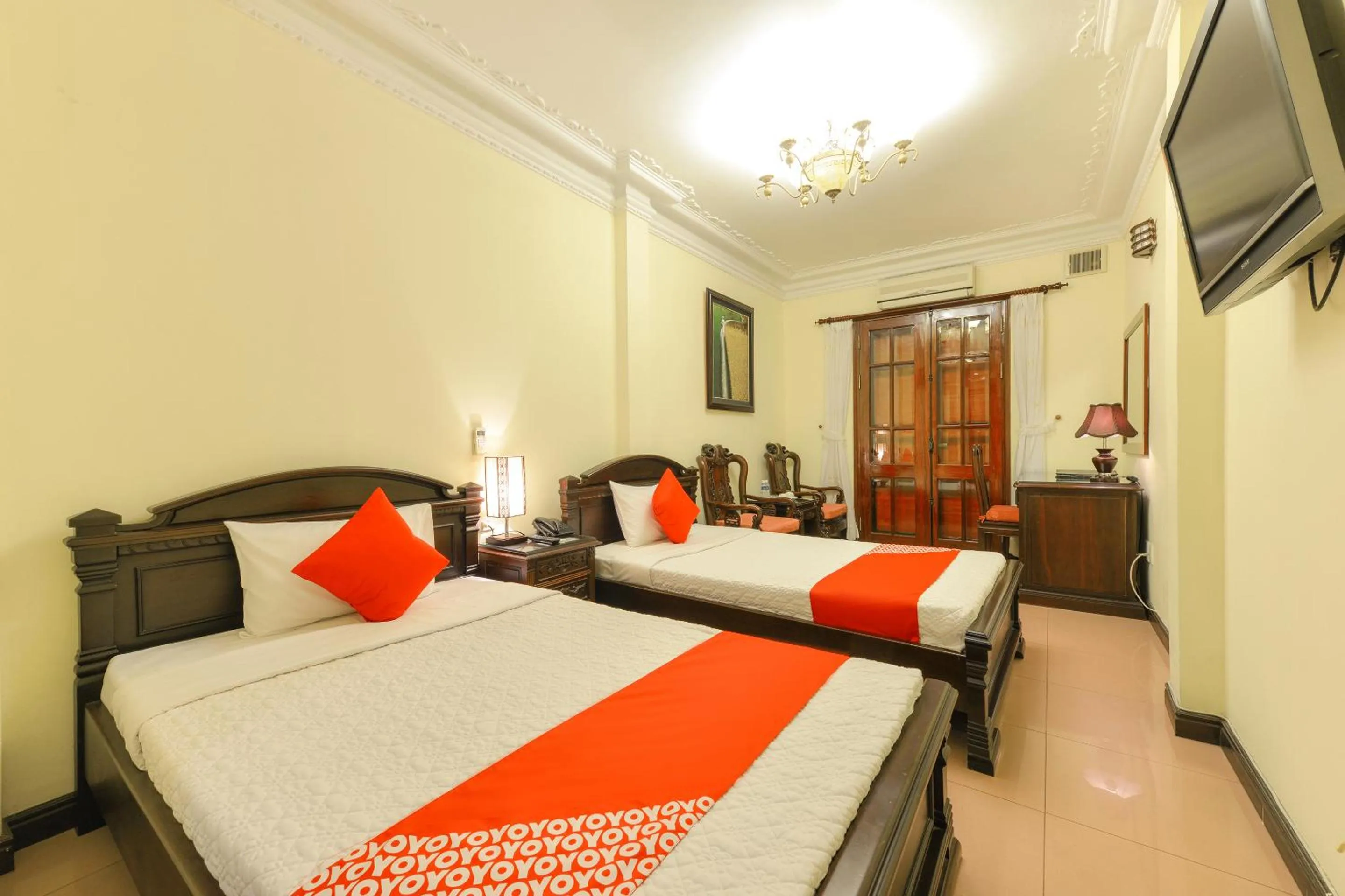 Bedroom, Bed in Lucky 2 Hotel & Travel