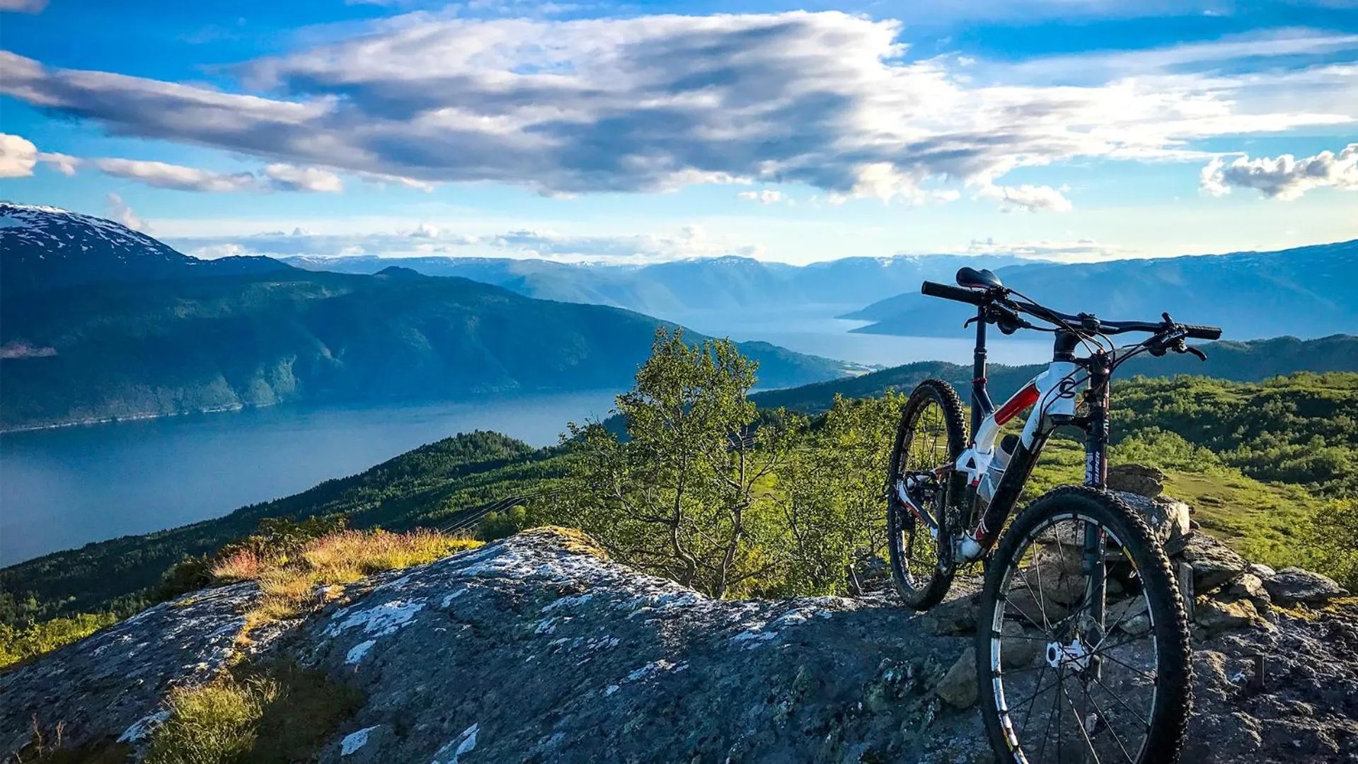 Natural landscape in Sognefjord Hotel