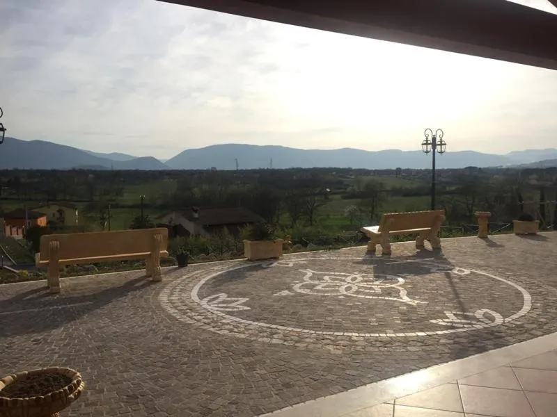 Property building in Agriturismo ciociaro " il colle " HOTEL RISTORANTE