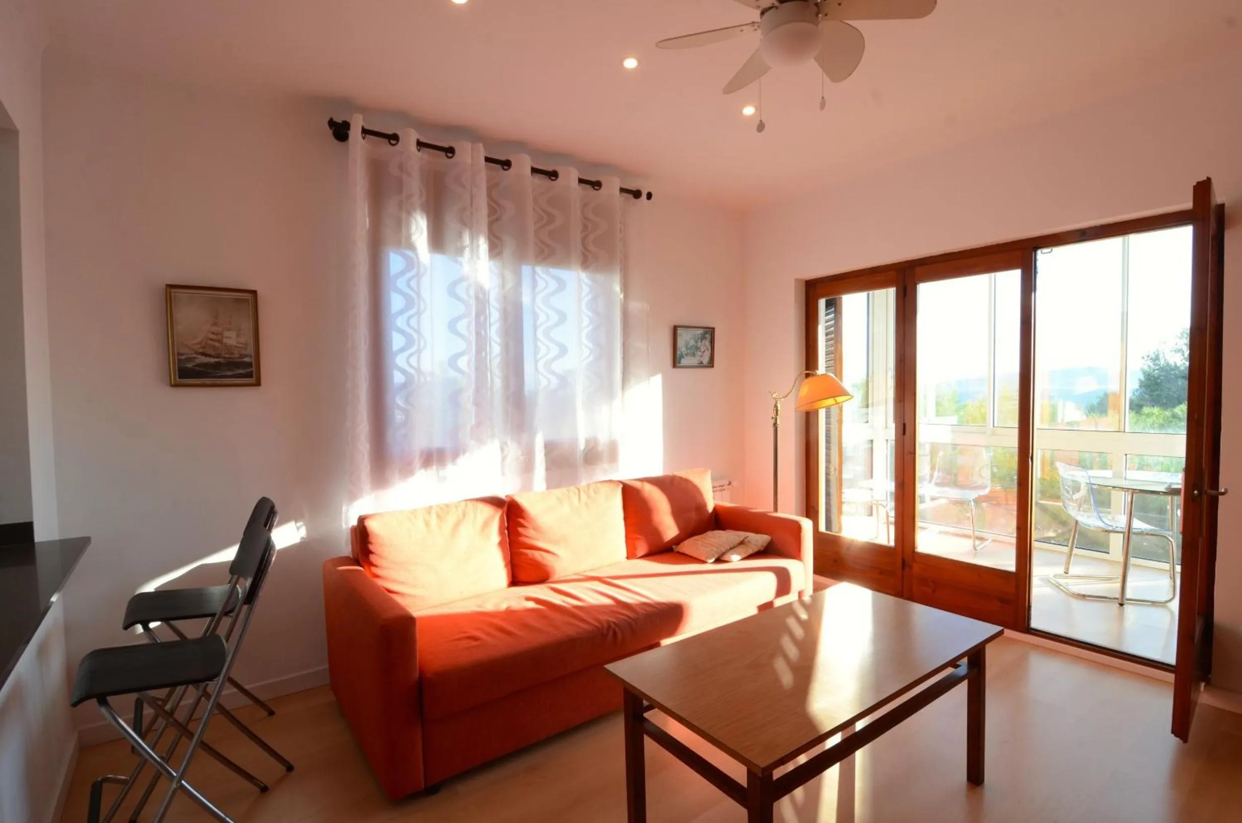 Communal lounge/ TV room in Apartamento ILSE