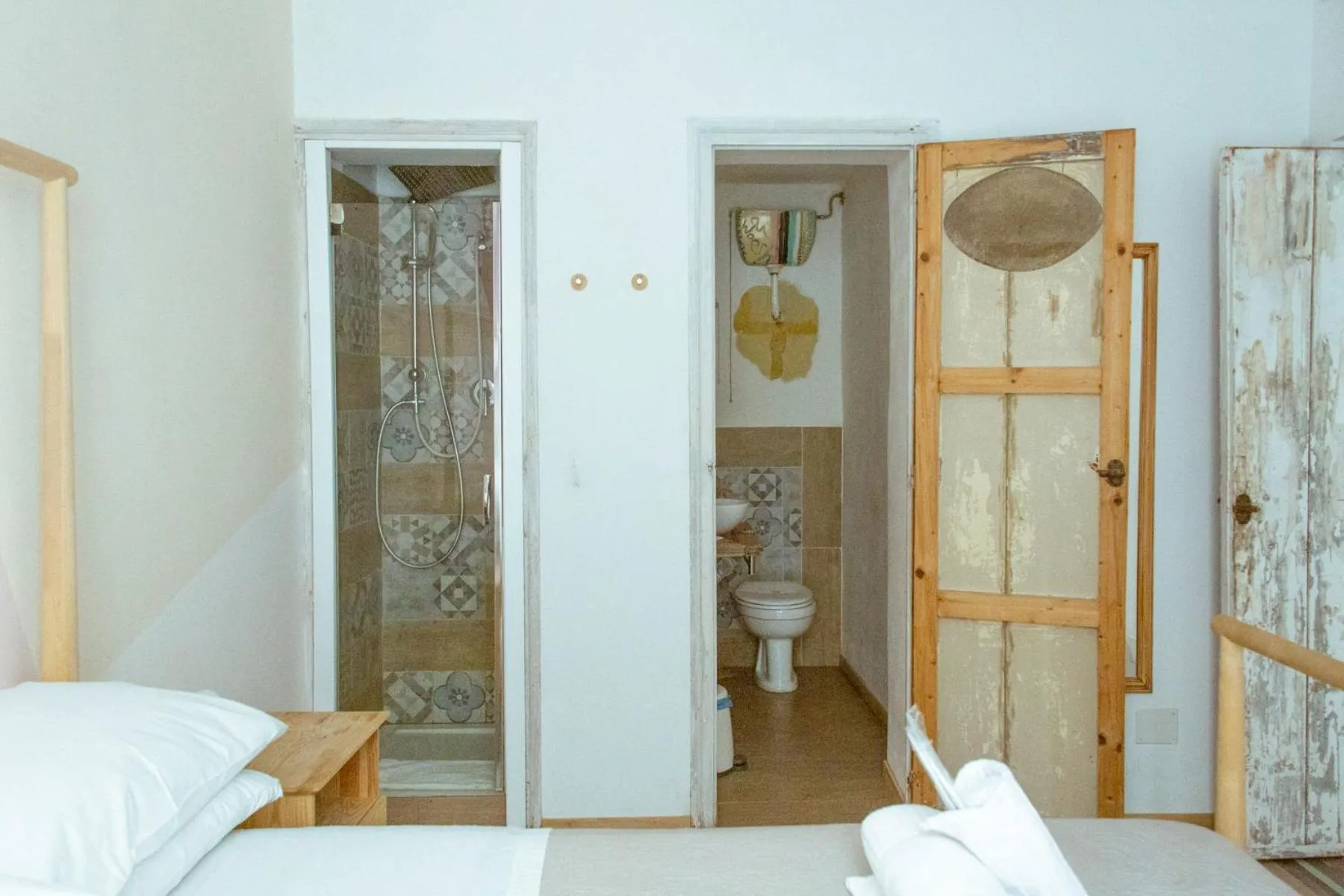Shower, Bed in Artisan Maison Palermo