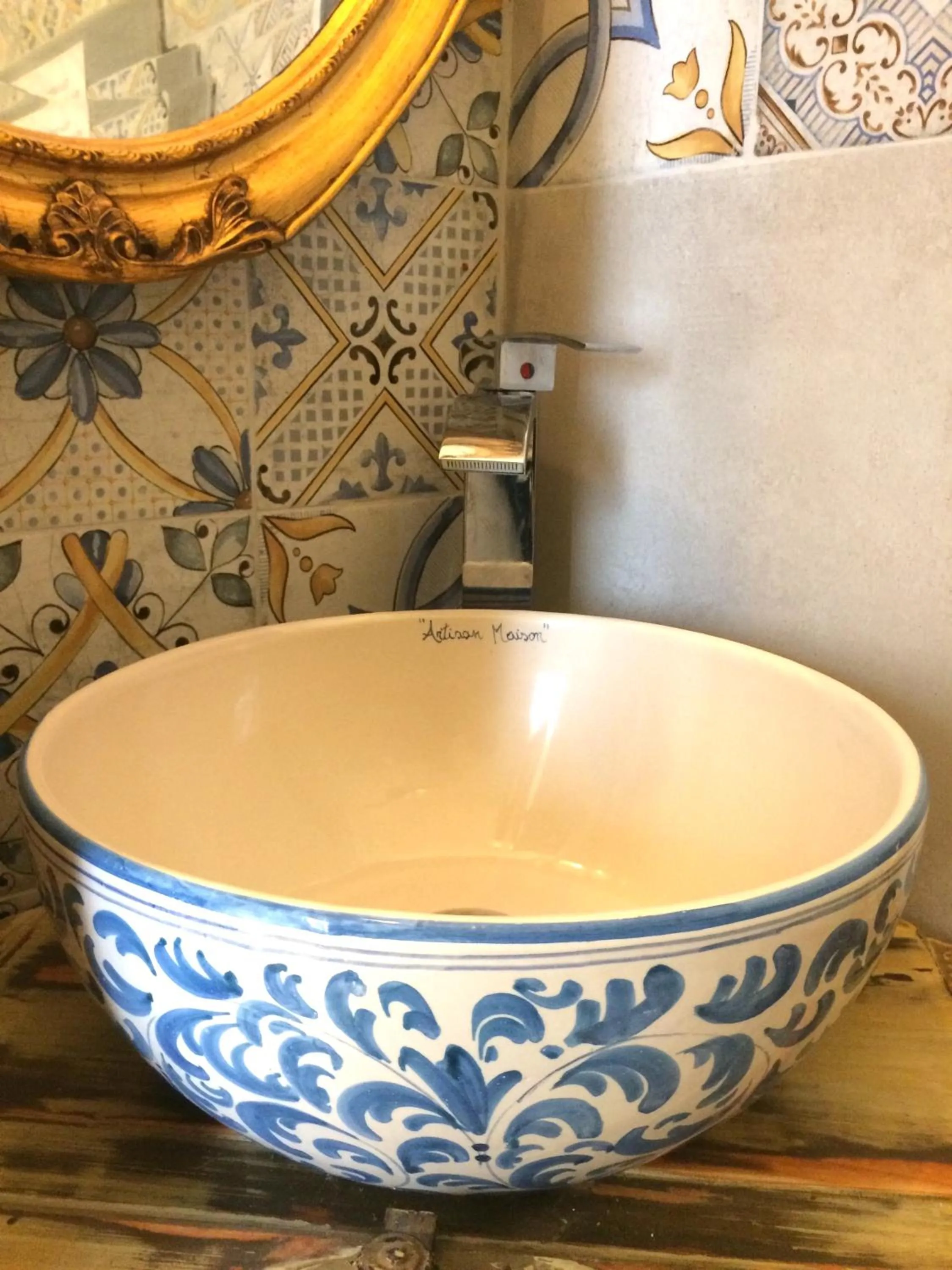 Decorative detail in Artisan Maison Palermo