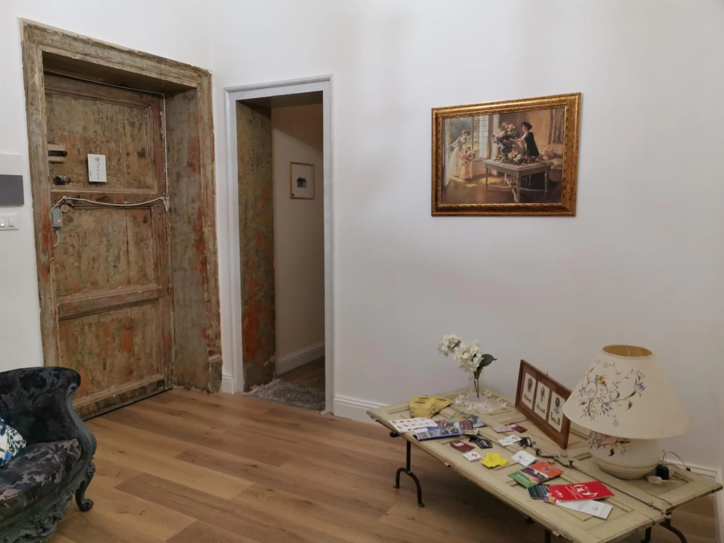 Communal lounge/ TV room in Artisan Maison Palermo