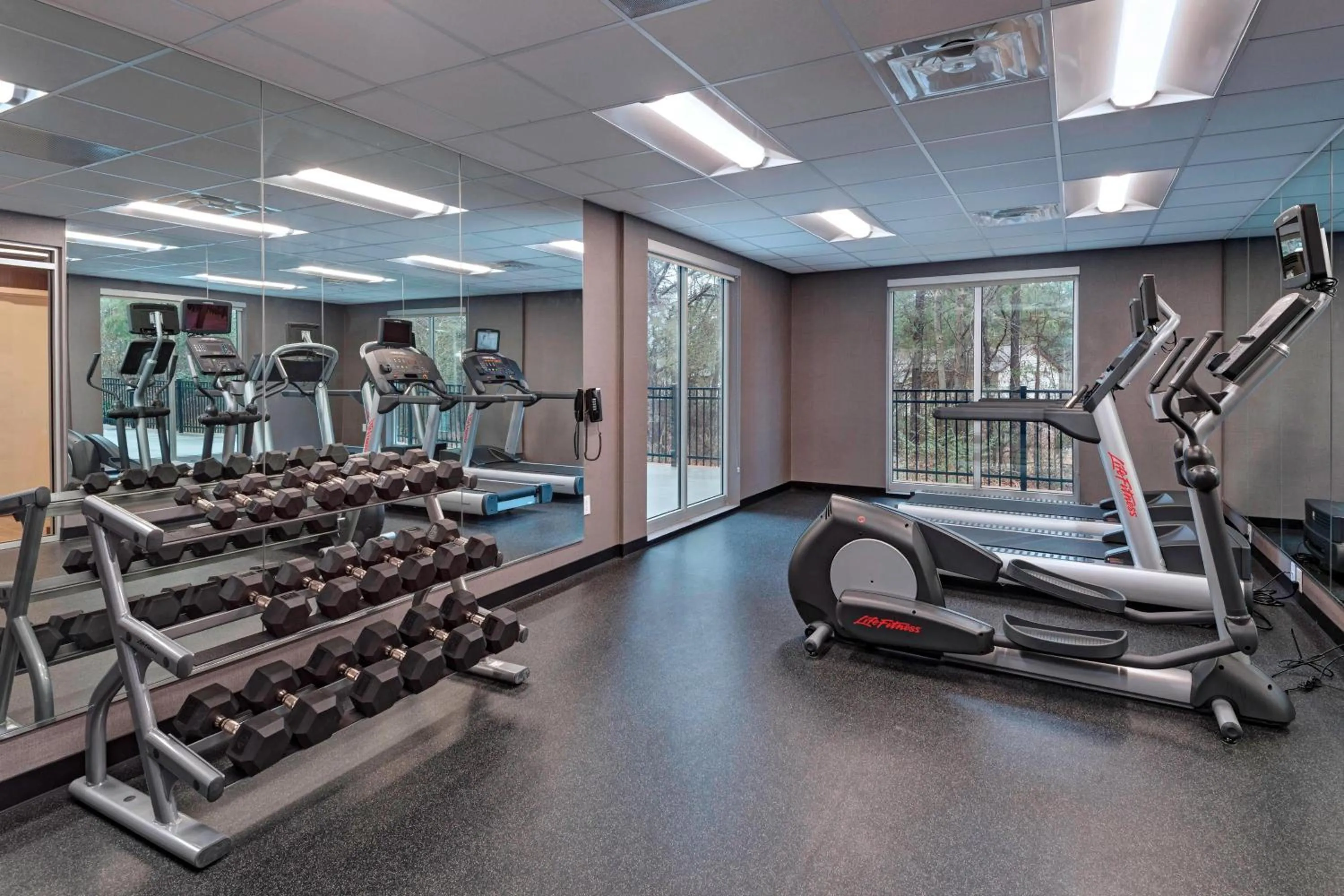 Fitness centre/facilities in Fairfield Inn & Suites by Marriott Atlanta Peachtree City