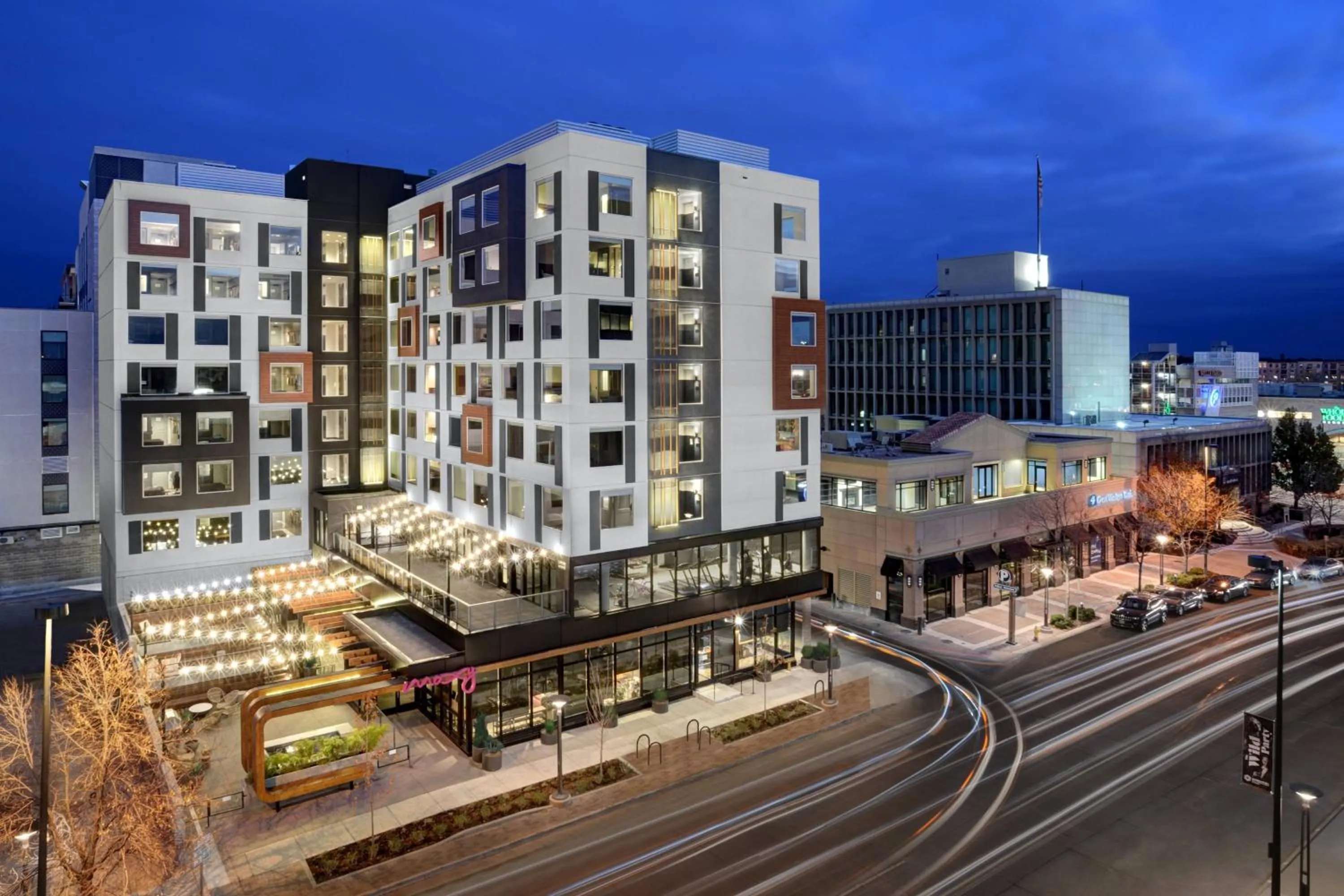Property building in MOXY Denver Cherry Creek
