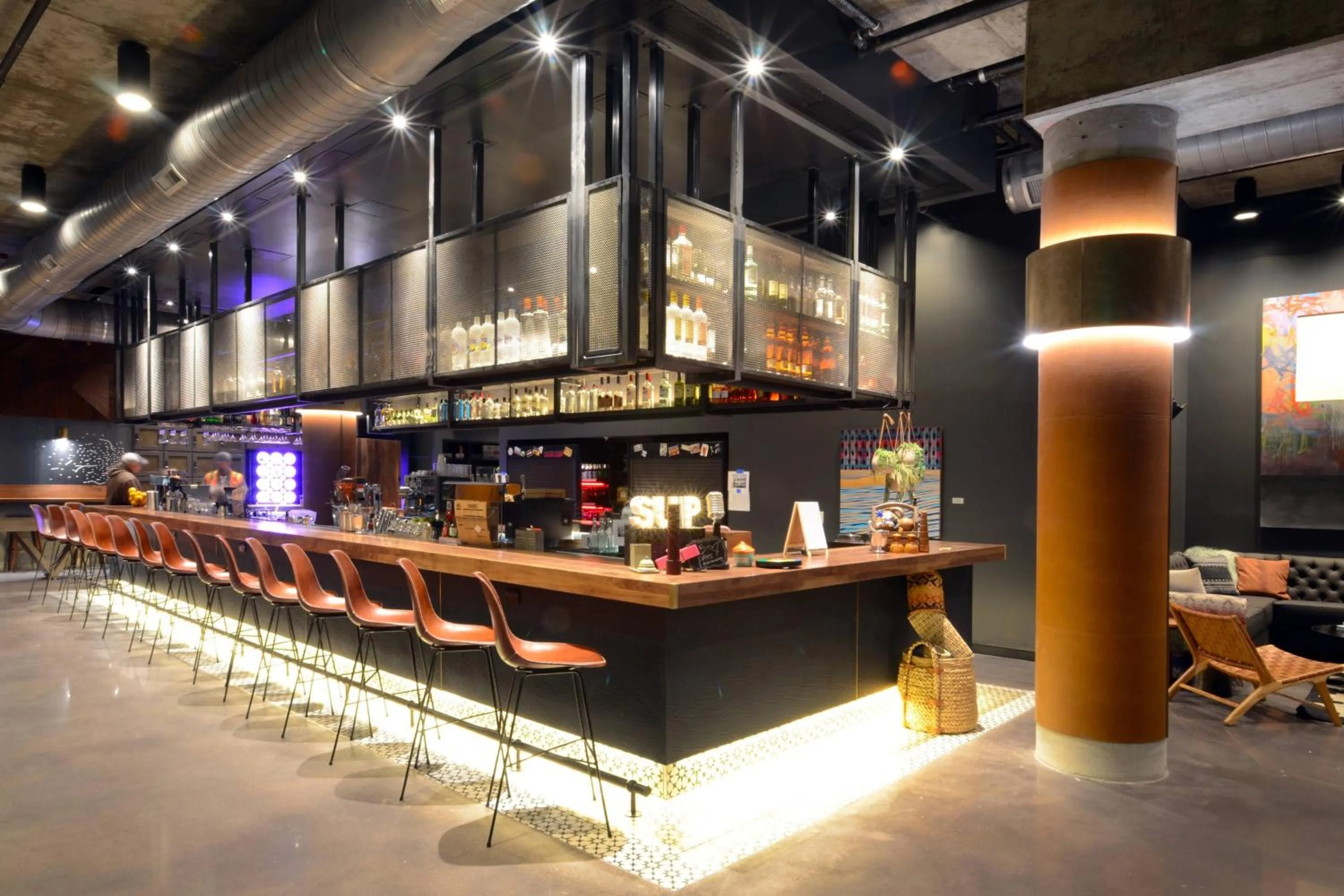 Lounge or bar in MOXY Denver Cherry Creek