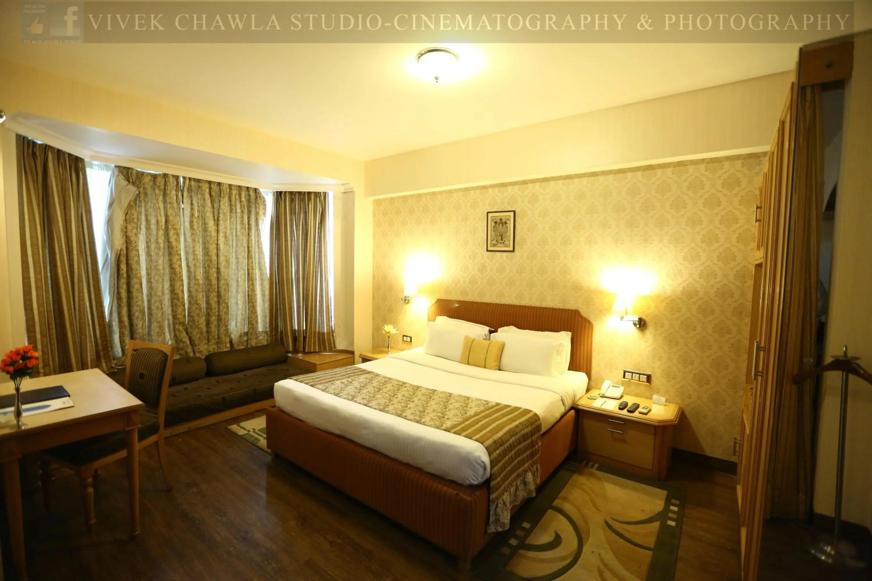 Bedroom in Dee Marks Airport Hotel & Resorts