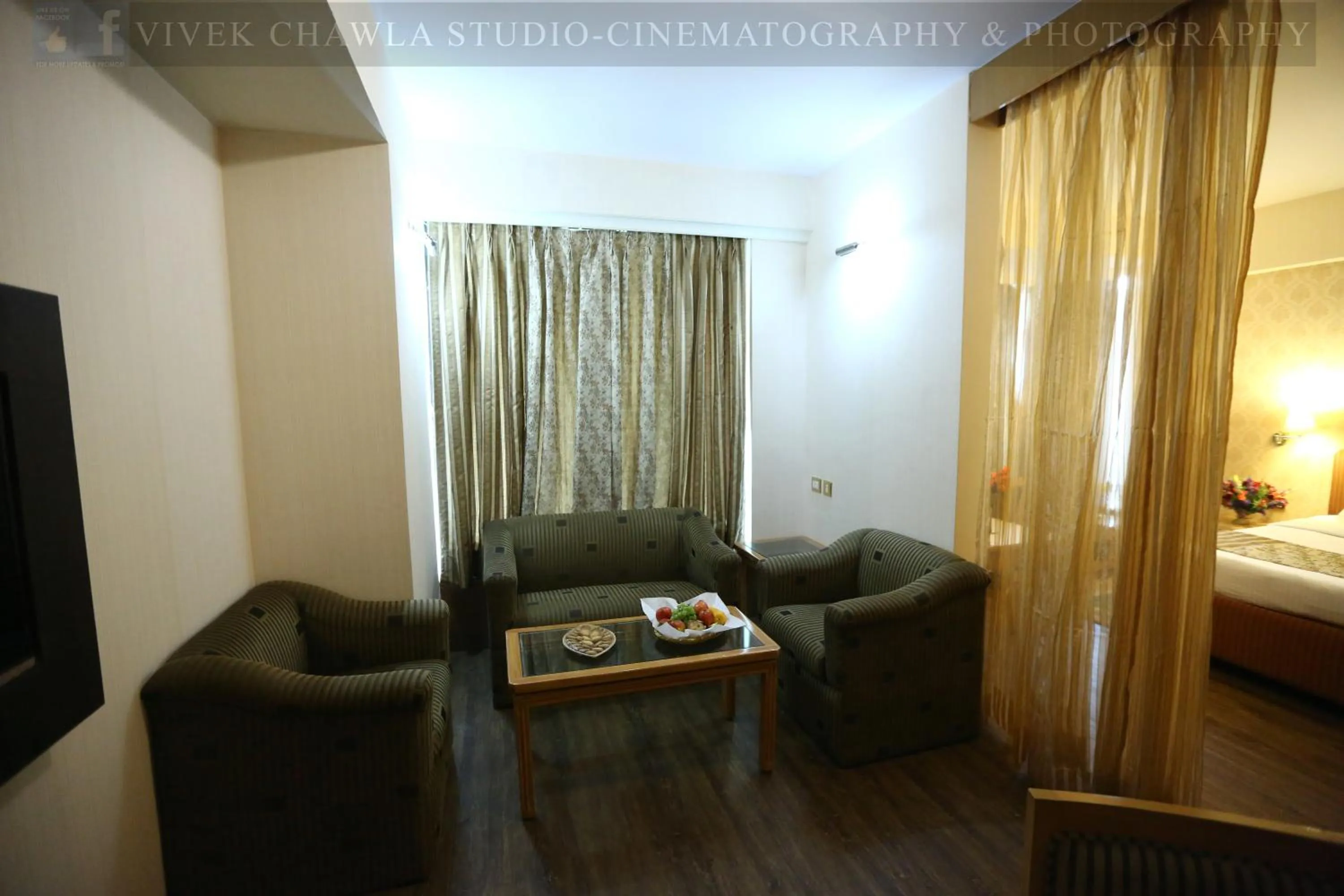 Living room in Dee Marks Airport Hotel & Resorts