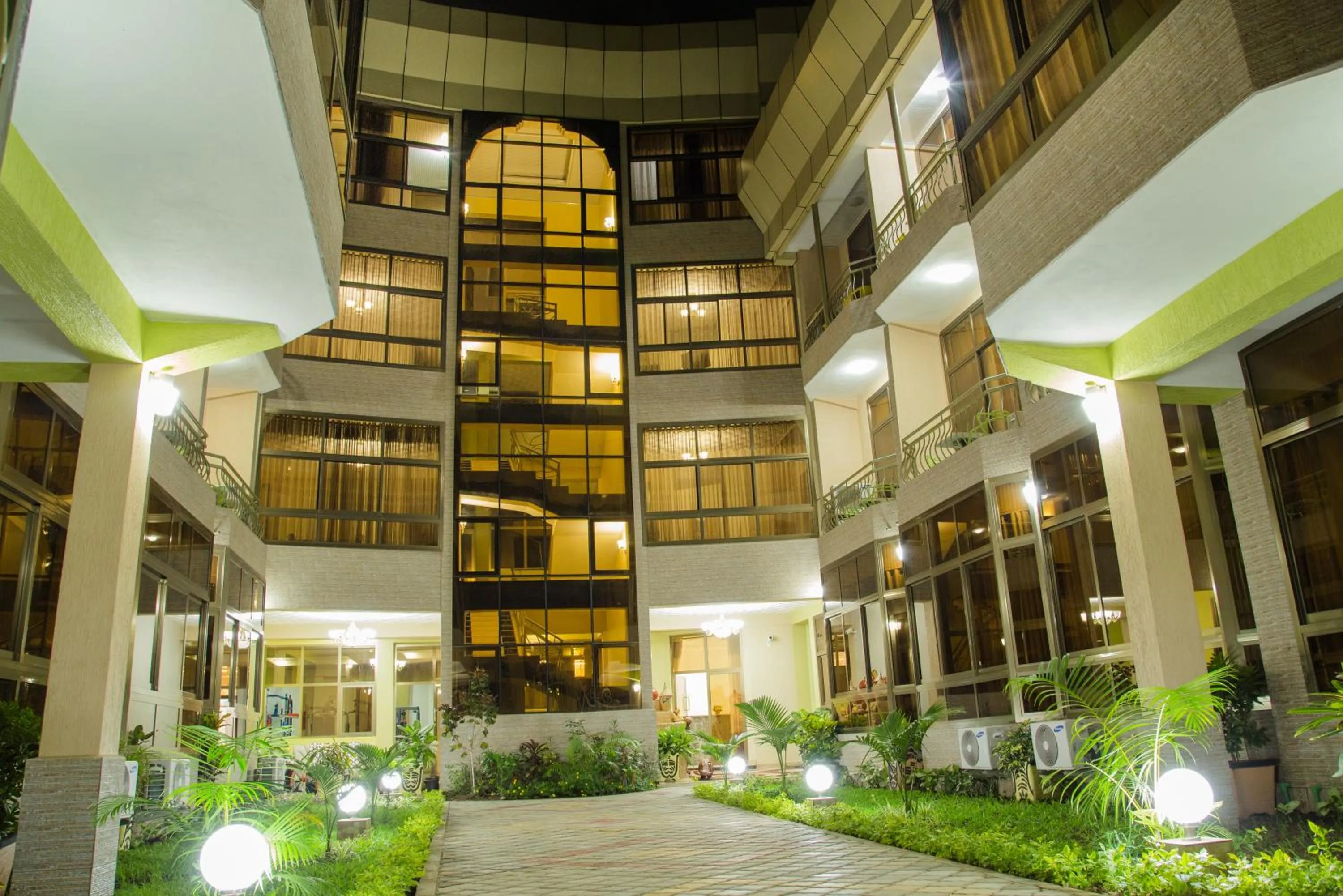 Tigers's apartment Hotel