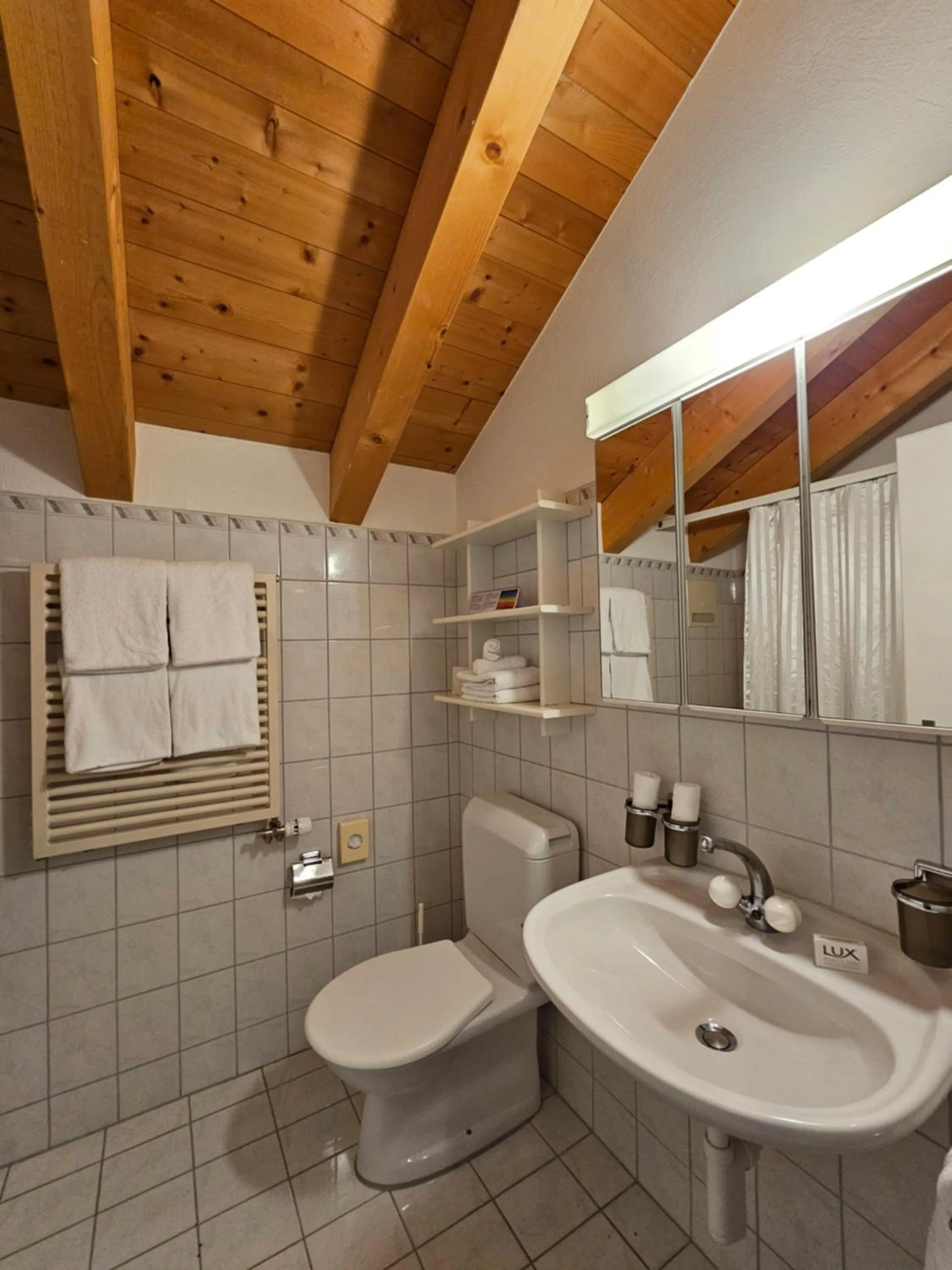 Bathroom in Aparthotel Muchetta