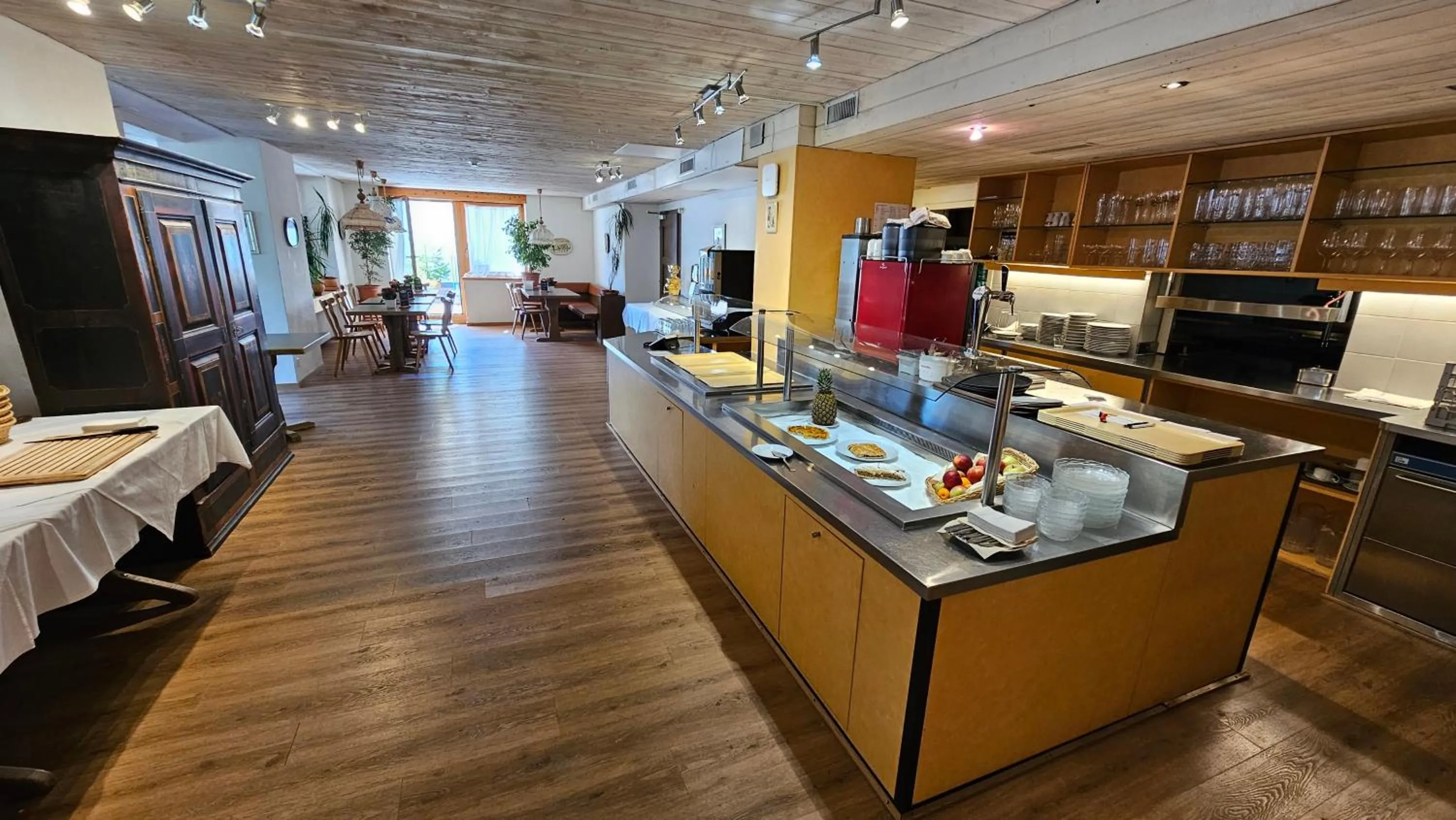 Restaurant/places to eat in Aparthotel Muchetta