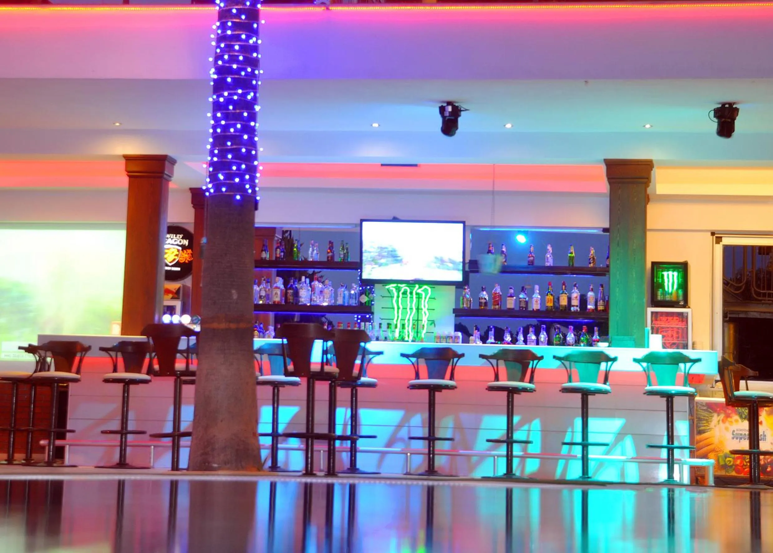 Alcoholic drinks in Tropicana Beach