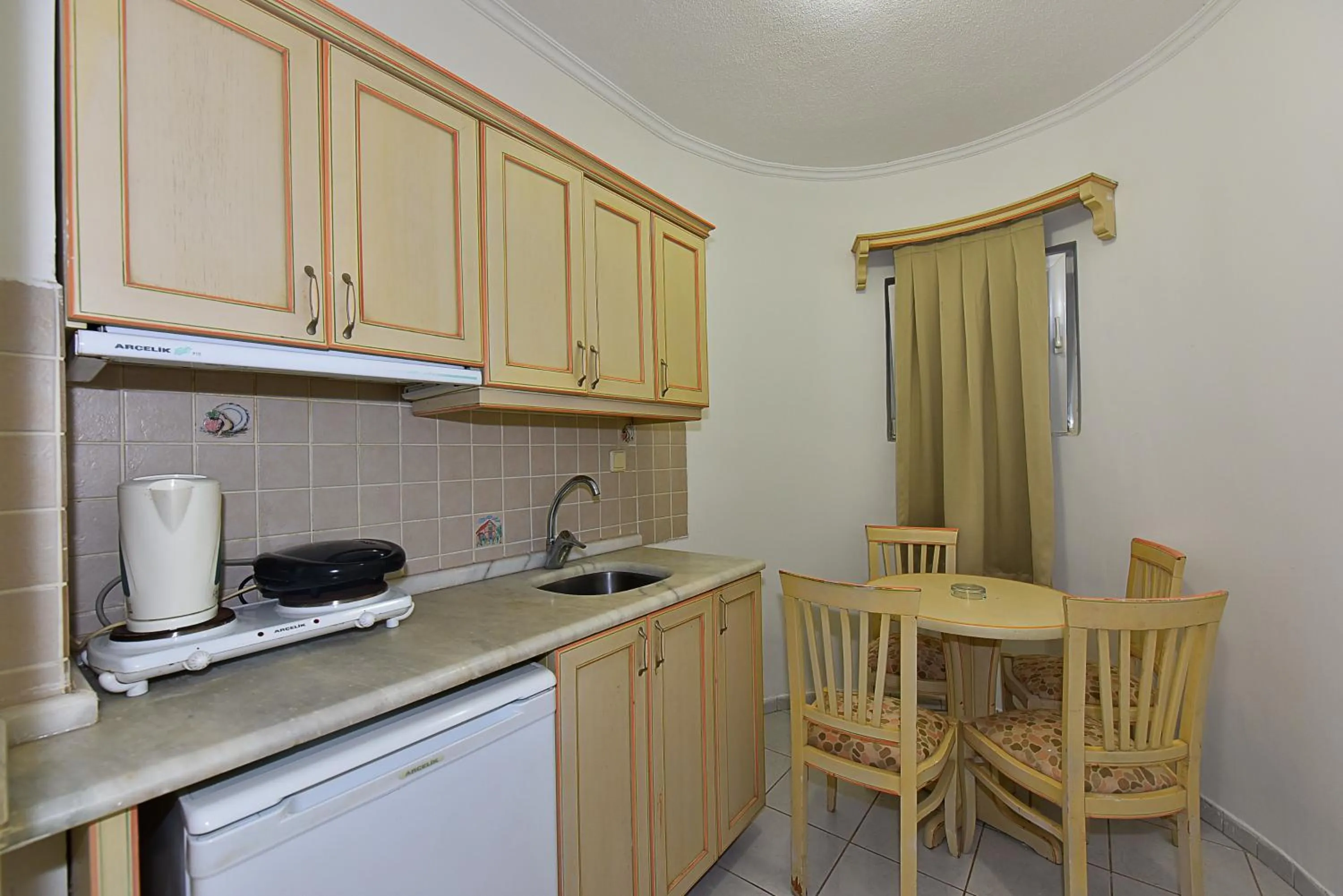 Kitchen or kitchenette in Tropicana Beach