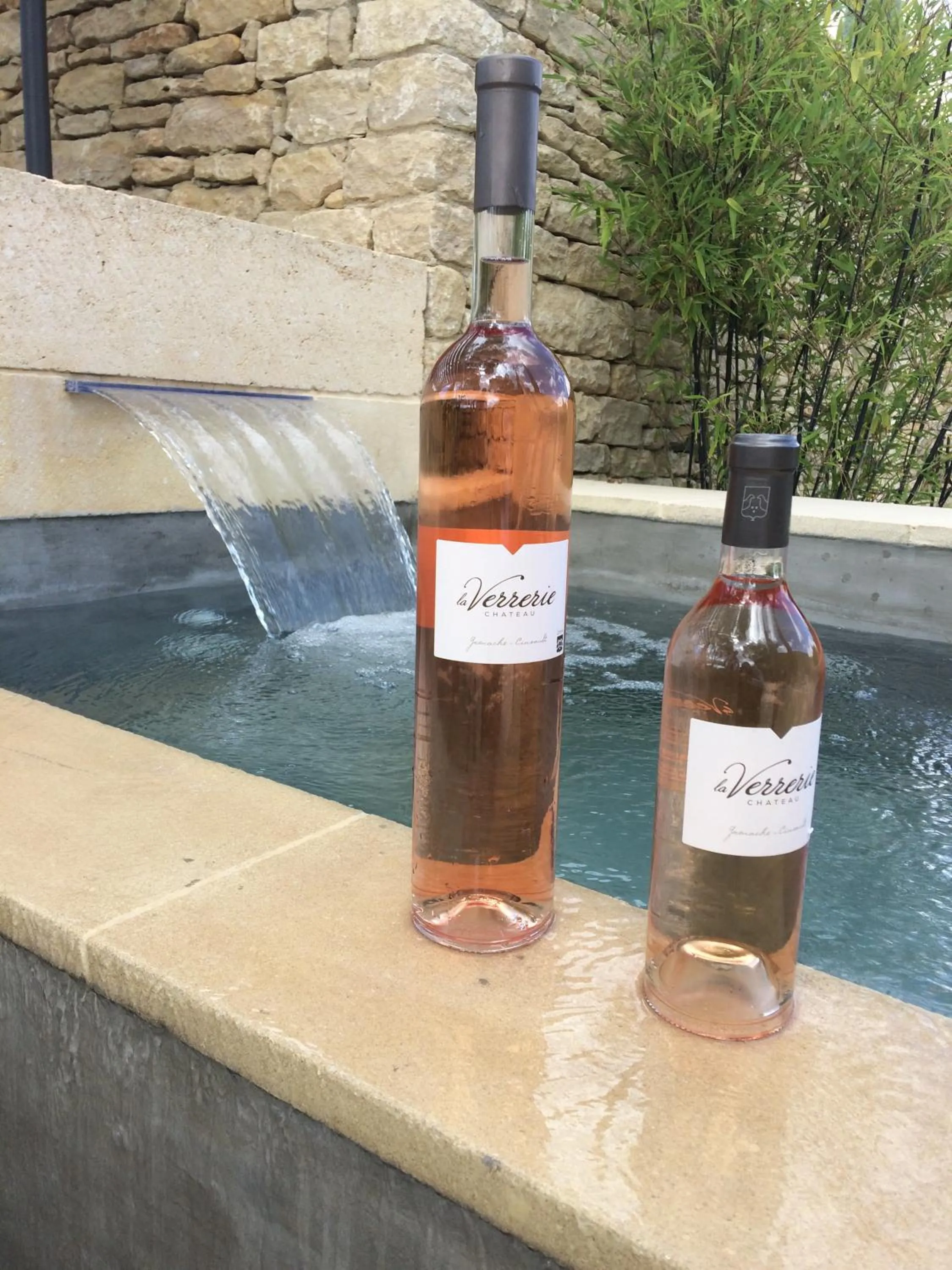 Coffee/tea facilities in Hôtel Carcarille Restaurant Le C