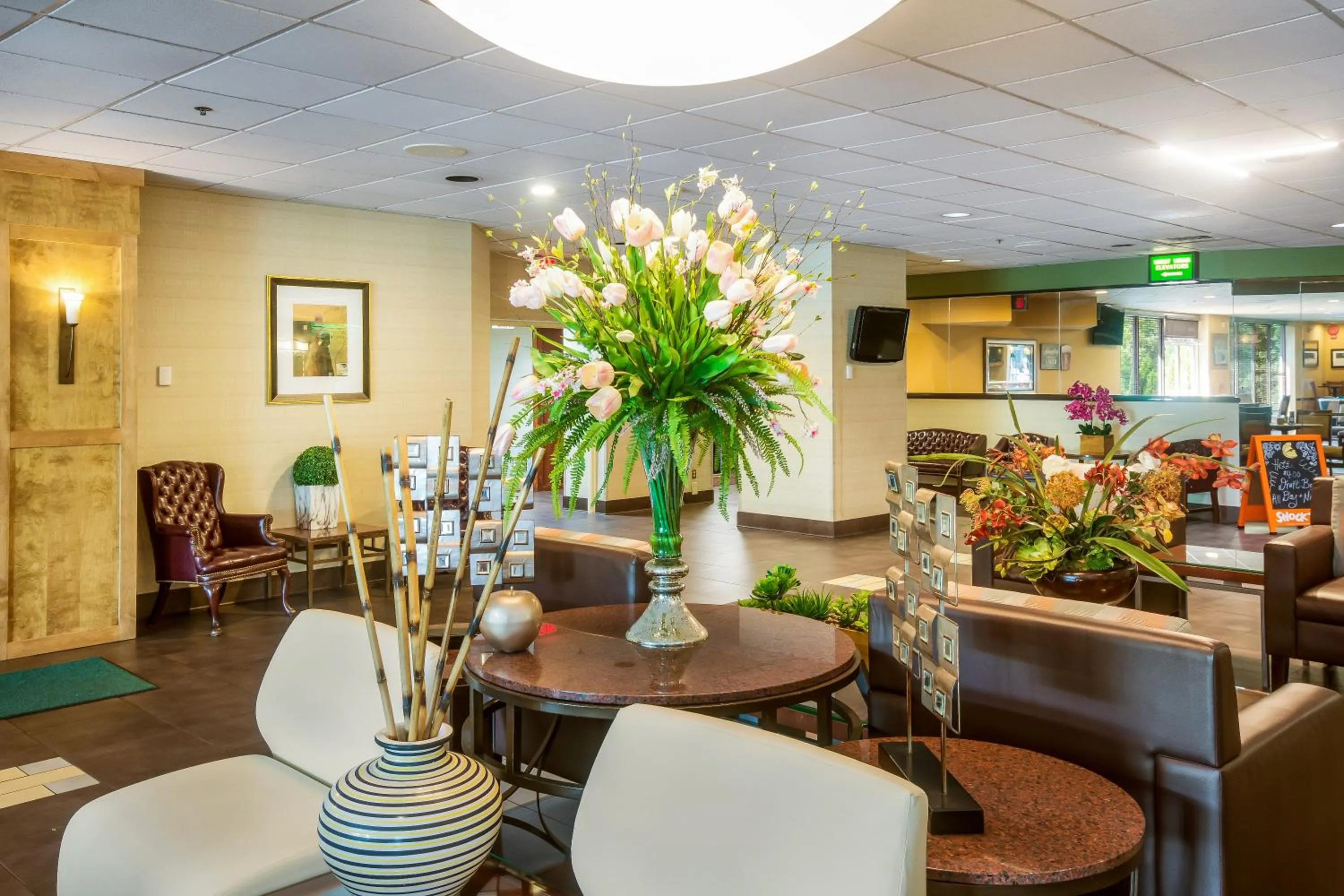 Lobby or reception in Chester Hotel and Conference Center