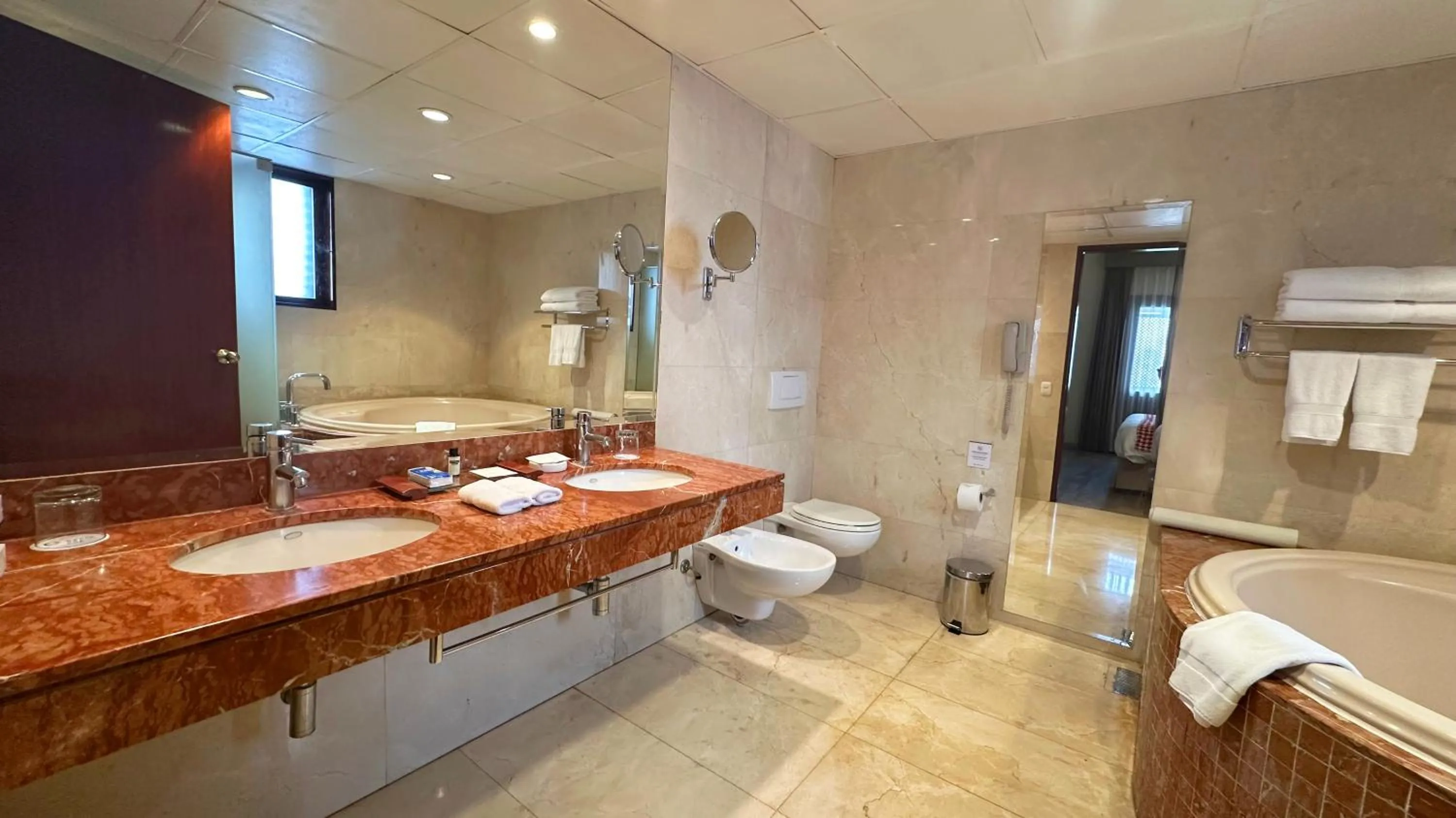 Bathroom in Costa del Sol Trujillo Centro