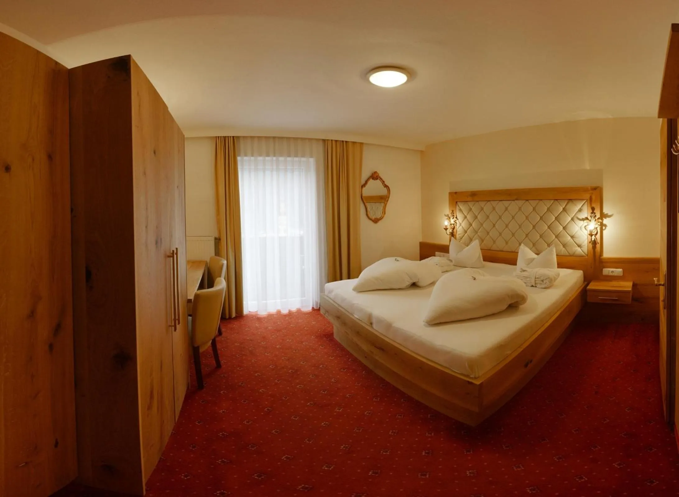 Bed in Hotel Habicht