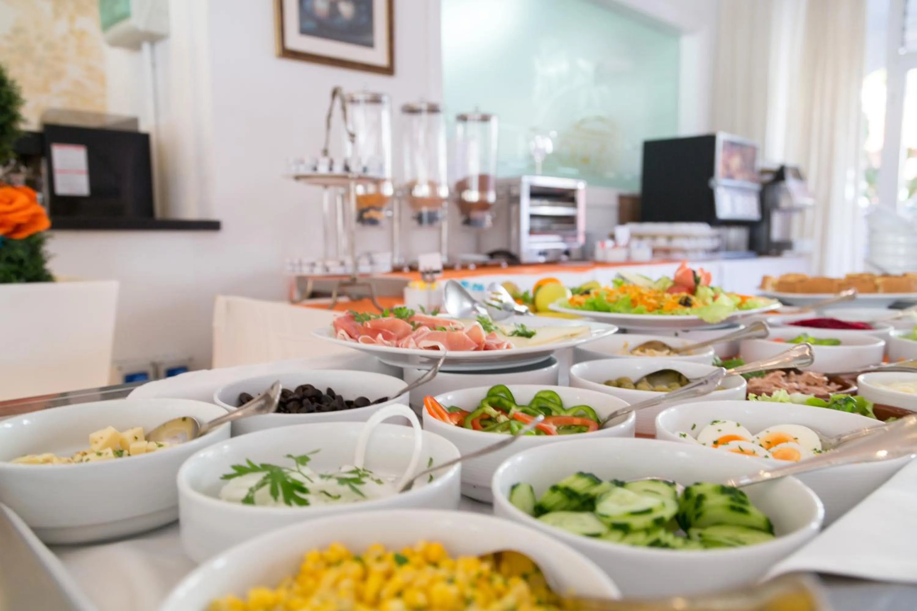 Dining area in Marola Park
