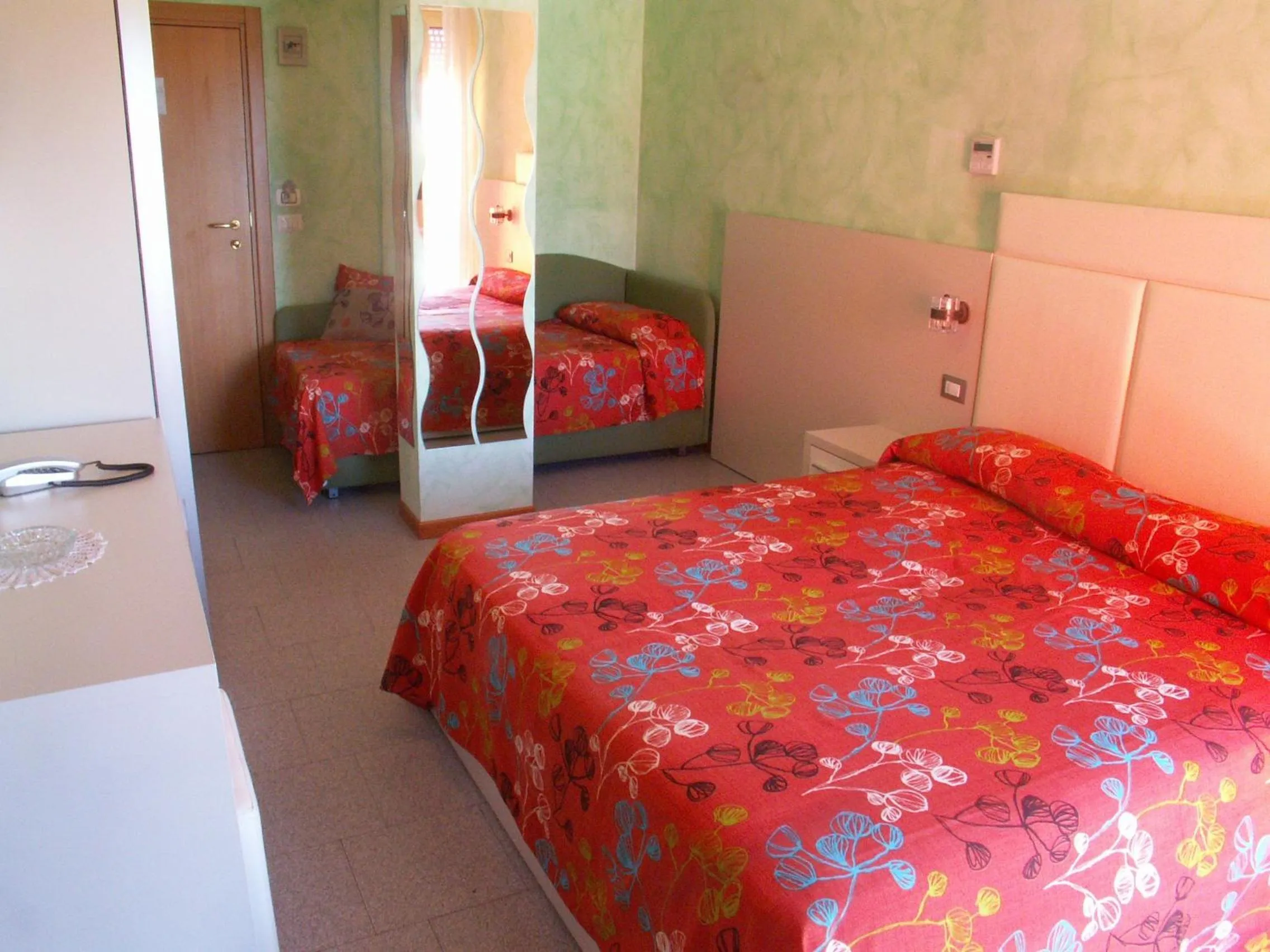 Photo of the whole room, Bed in Hotel Prestigio