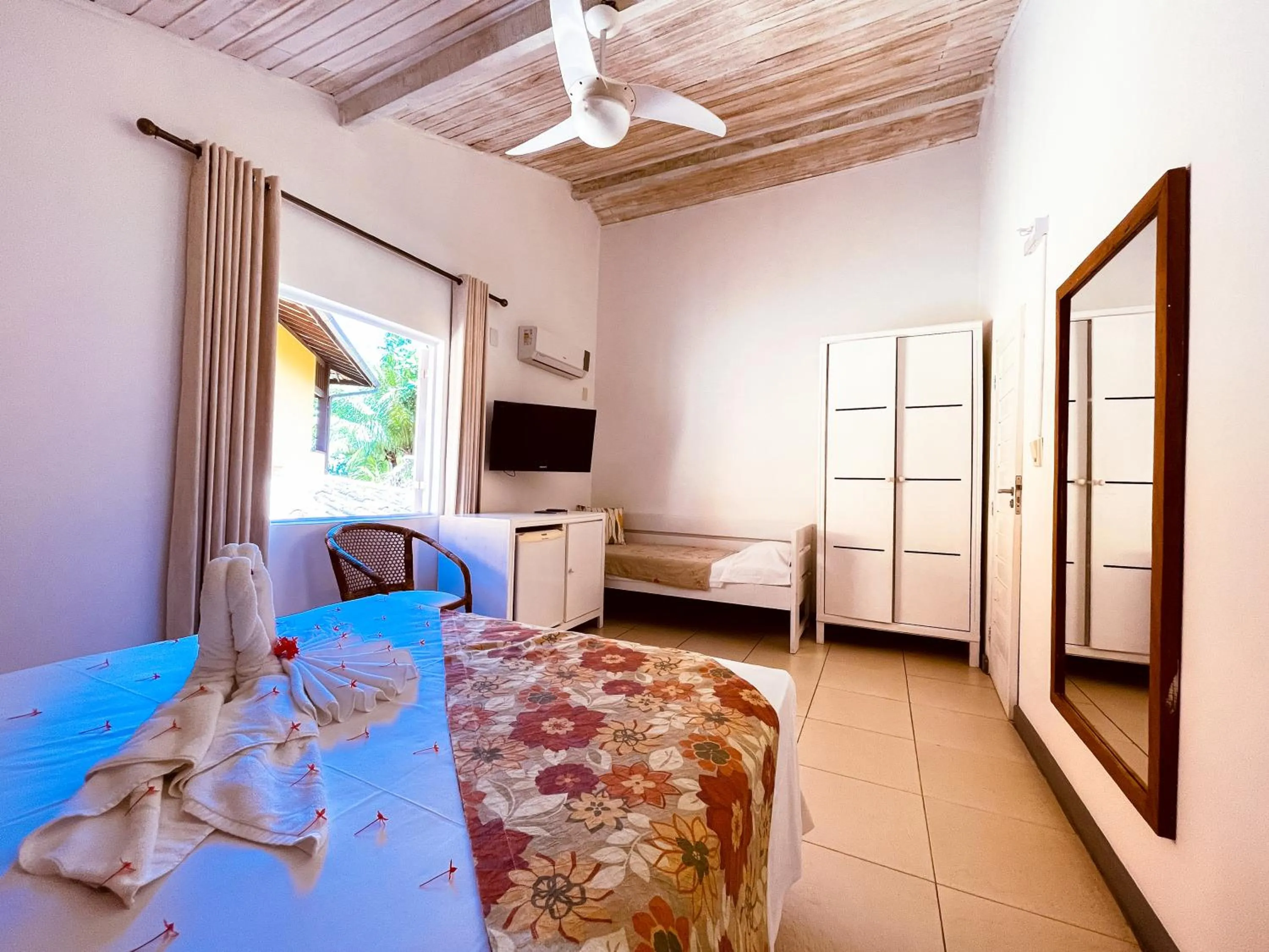 TV and multimedia, Bed in Pousada Tatuapara