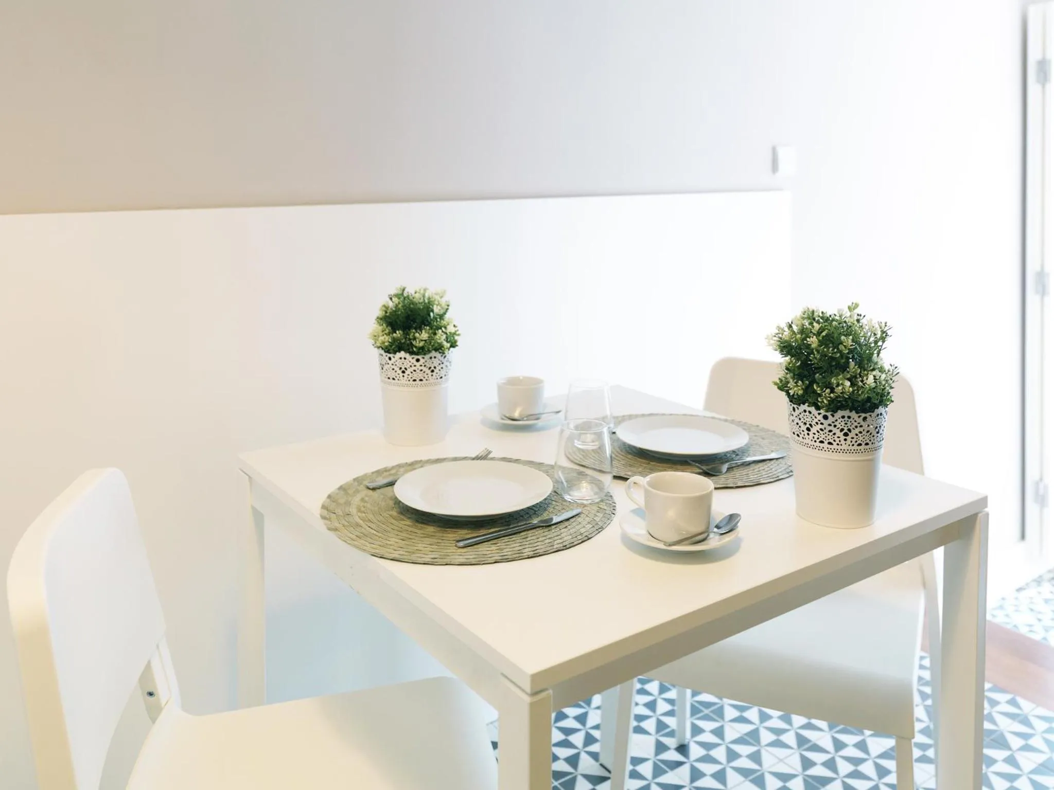 FLH Porto Bright Flat