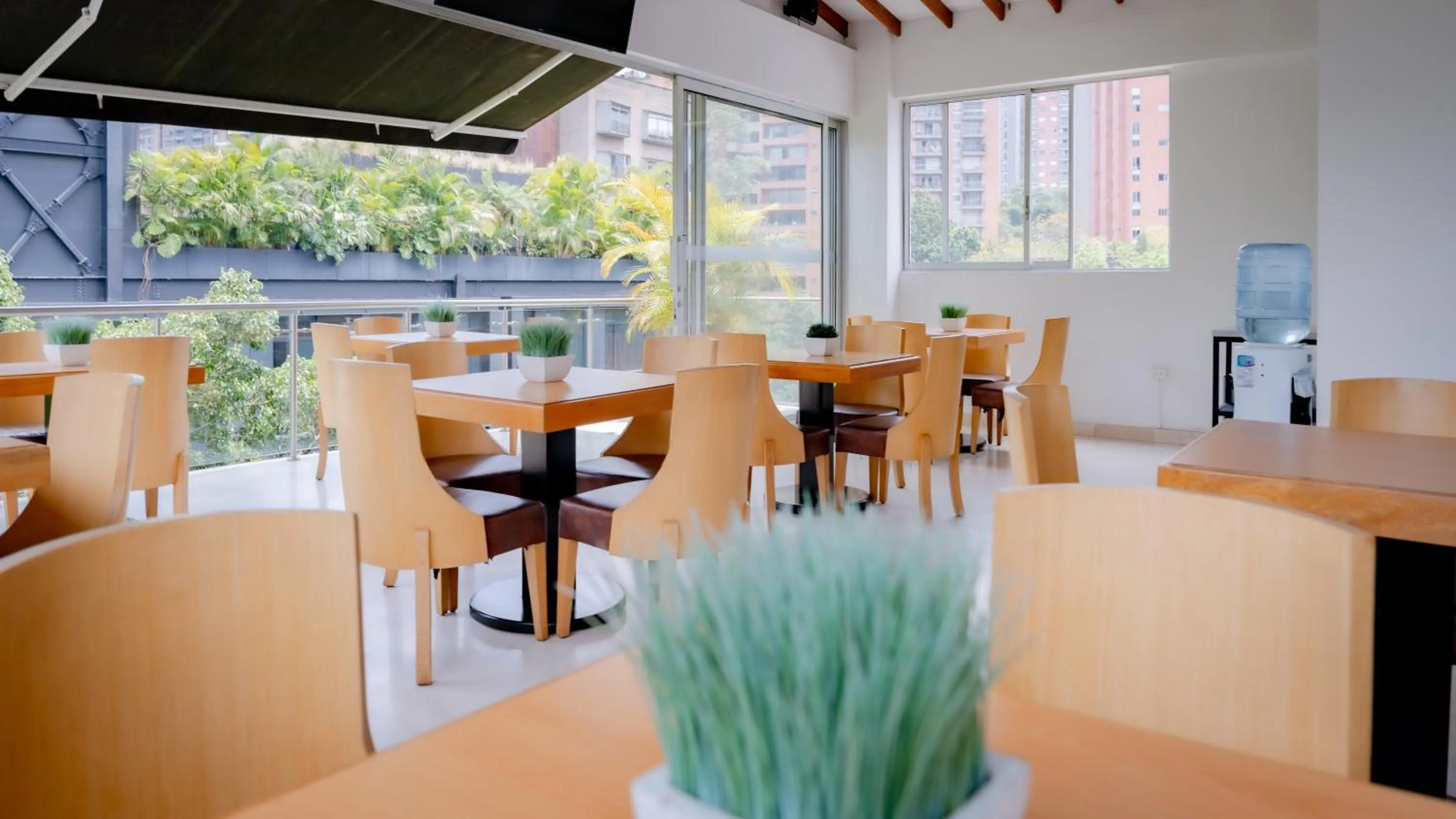 Dining area in Hotel Madeiro