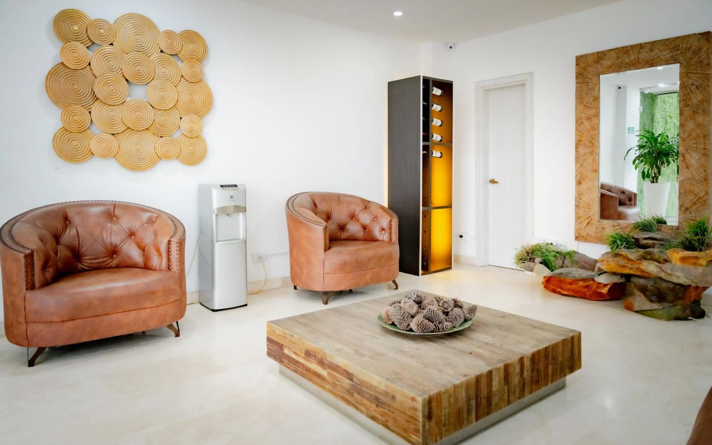 Seating area in Hotel Madeiro