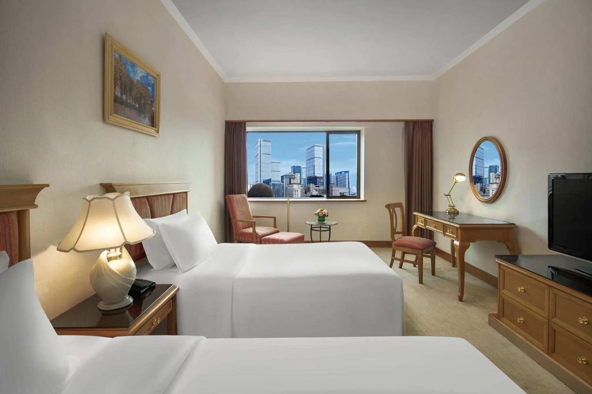 Photo of the whole room, Bed in Crowne Plaza Chengdu City Center by IHG