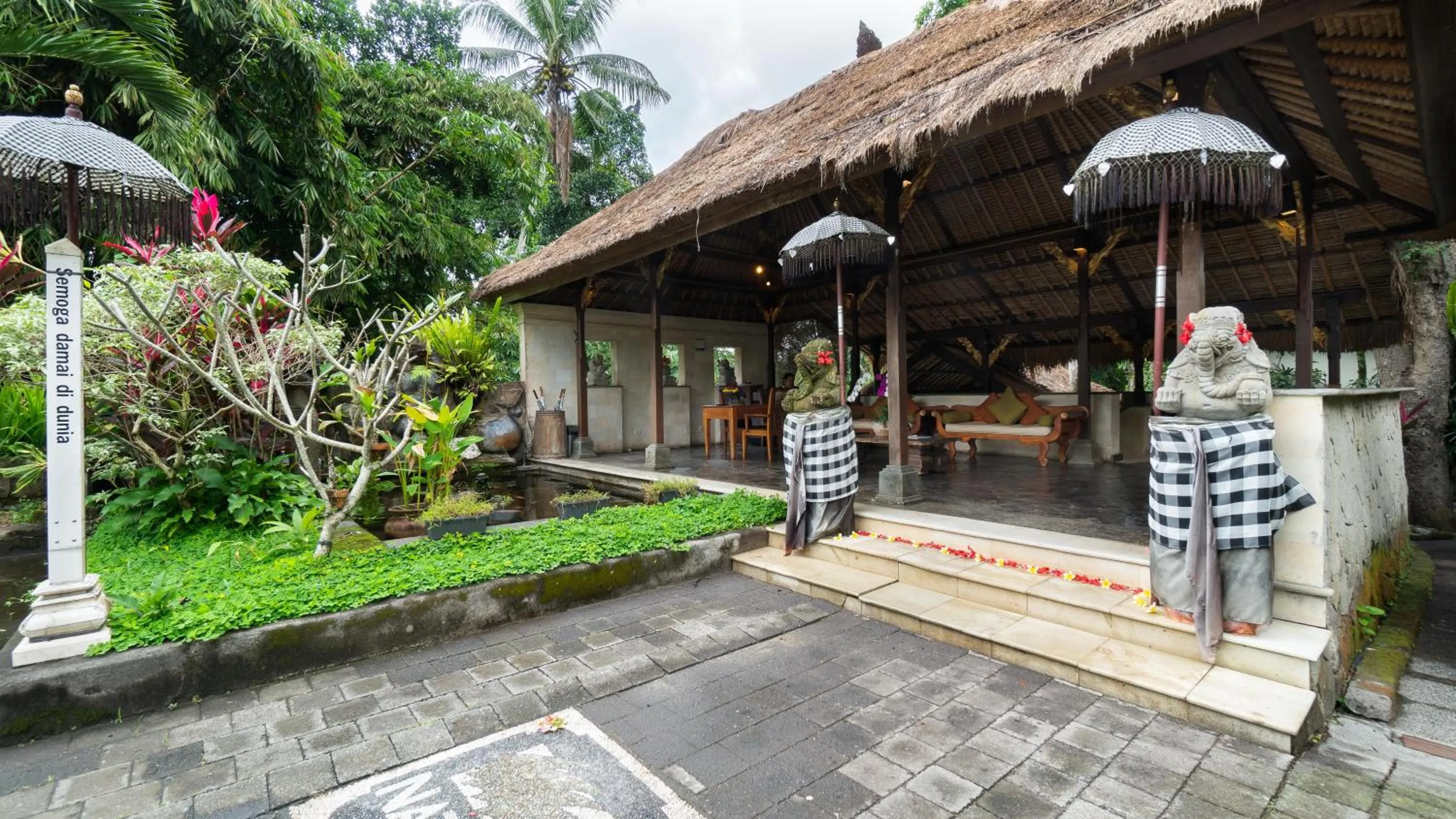 Lobby or reception in Natura Villa Ubud Bali
